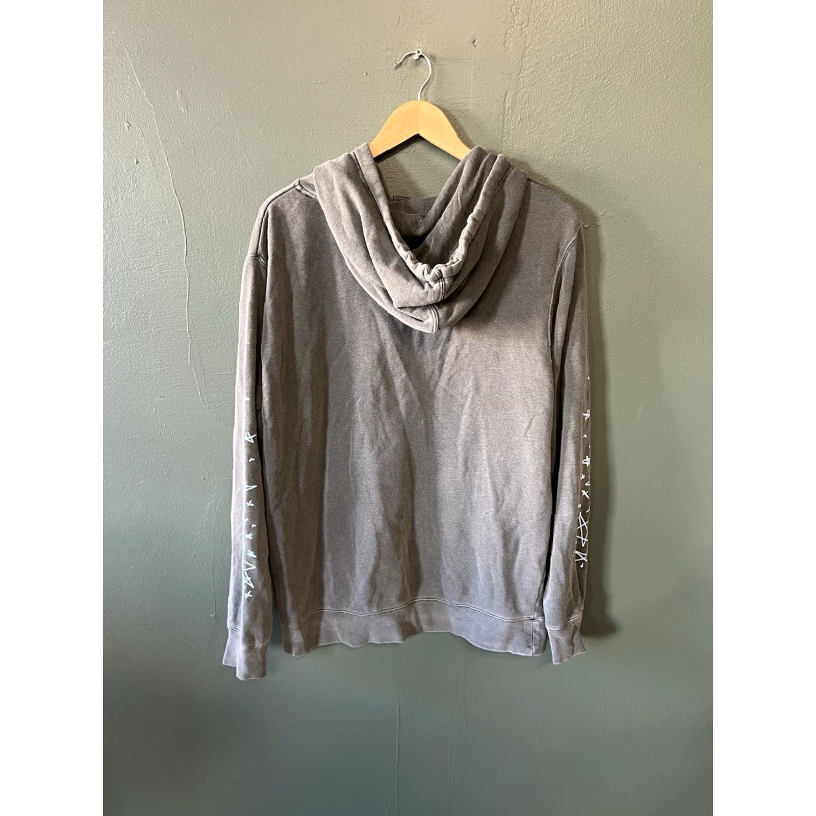 Vintage The Lumineers Hoodie Mens M Gray Pullover Hooded Logo Graphic Print Band Concert Tour 2022 Mens Size US M / EU 48-50 / 2 - 2 Thumbnail