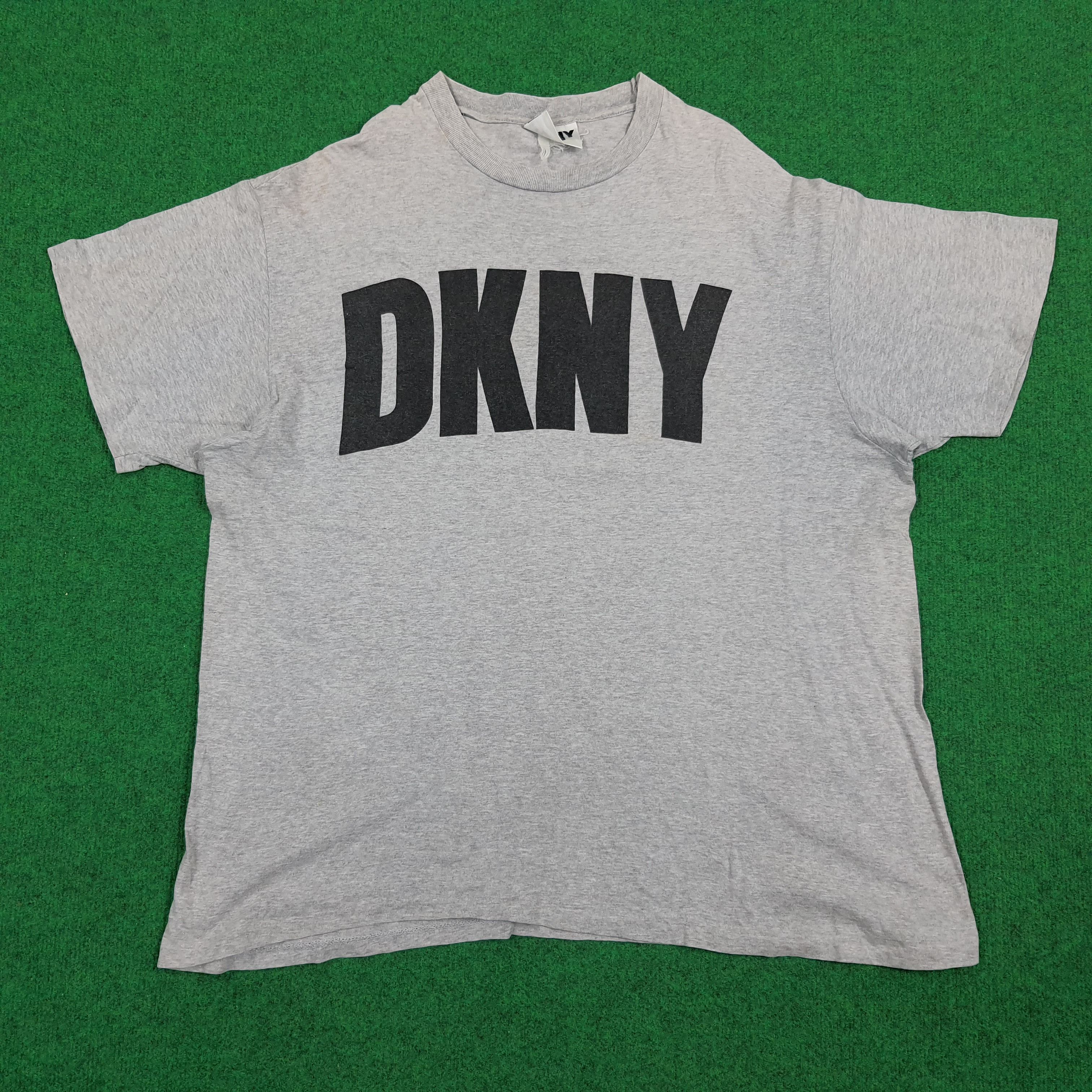 DKNY × Vintage Vintage DKNY Jeans New York Streetwear Tshirt Size US XL / EU 56 / 4 - 1 Thumbnail