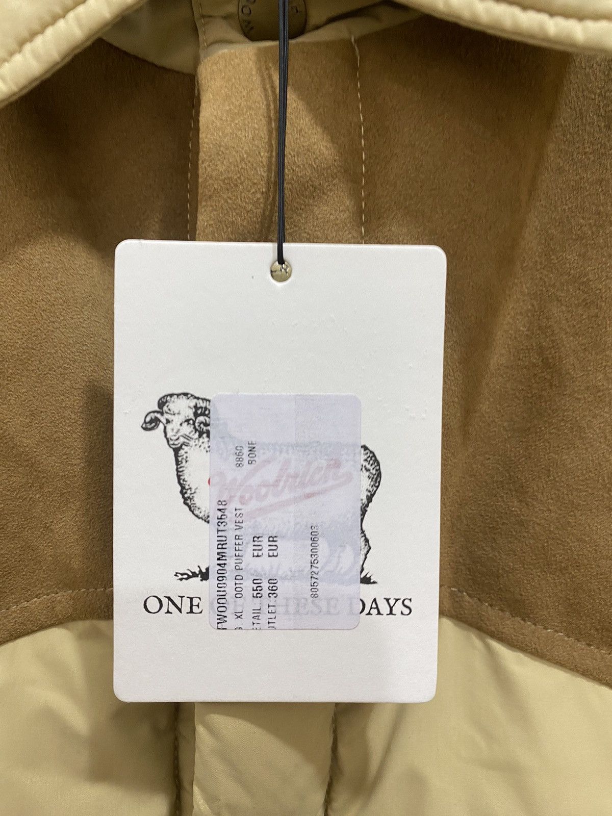 Woolrich Woolen Mills Woolrich Puffer Vest, size XL, beige/brown, new with tag. Size US XL / EU 56 / 4 - 3 Thumbnail