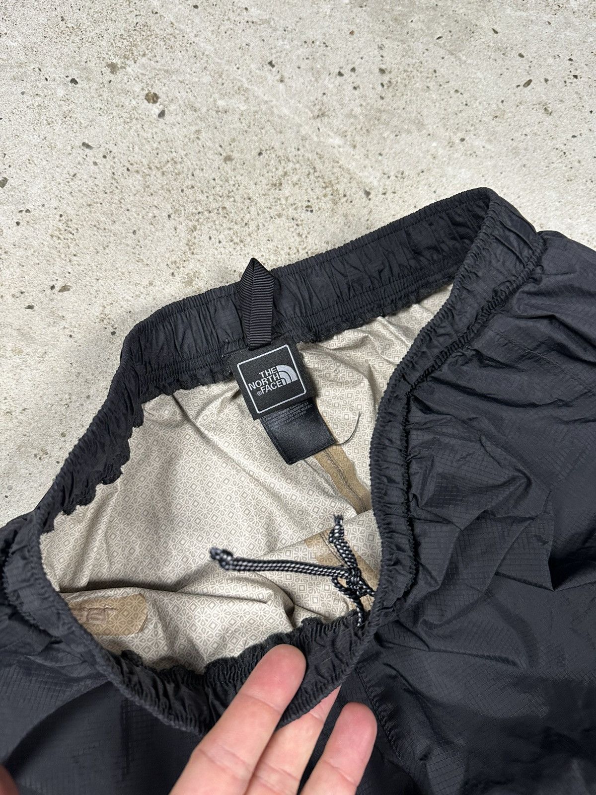 The North Face The North Face HyVent 2.5L Black Membrane Pants Outdoor Size US 31 - 8 Thumbnail