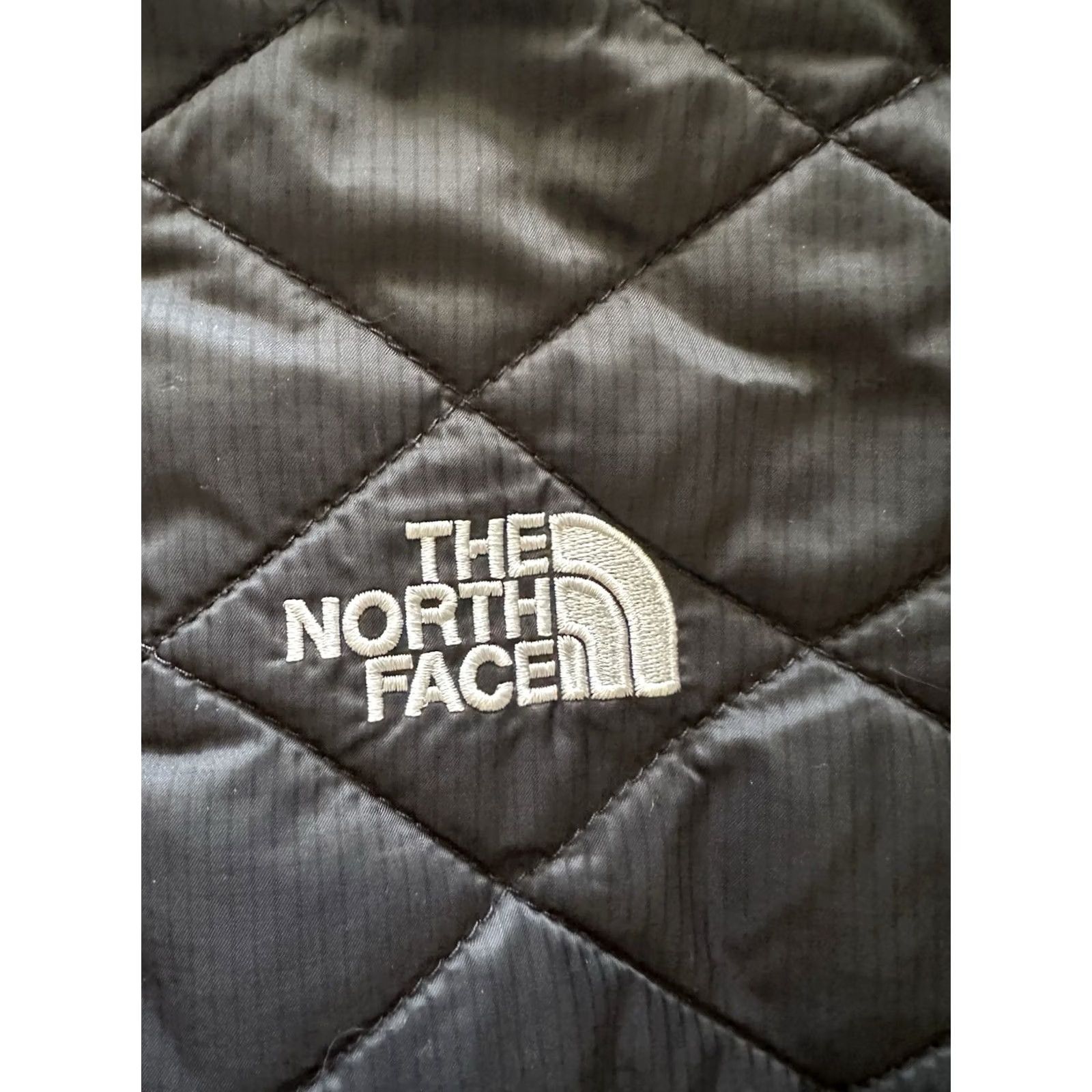 The North Face The North Face Primaloft Quilted Body Warmer Black Mens XL Gilet Vest Zip Pockets Full Zip Padded Stand-Up Collar Quilted Medium-Length Wool? Size US XL / EU 56 / 4 - 2 Thumbnail