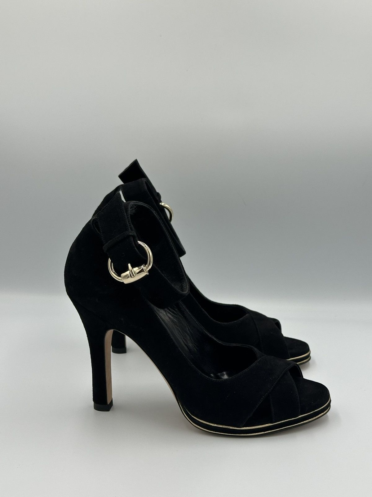 Gucci Gucci classy suede heels with box Size US 7 / IT 37 - 5 Thumbnail