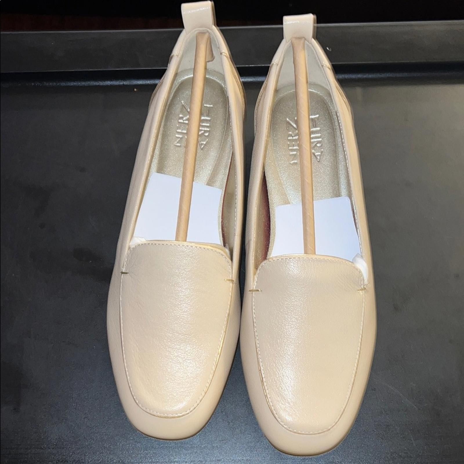Other Naturalizer Cream Women's Loafers Size US 7.5 / IT 37.5 - 1 Preview