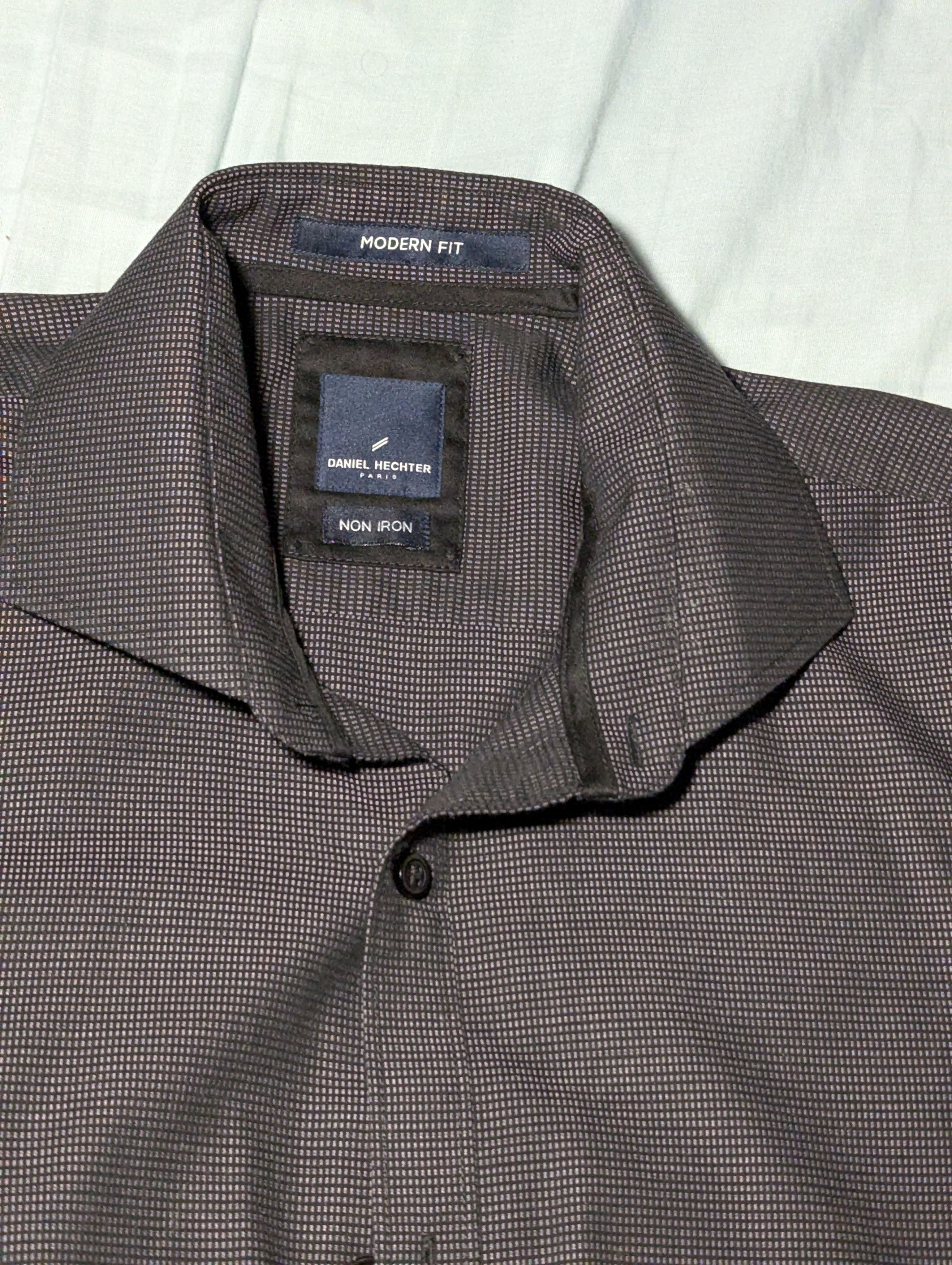 Daniel Hechter Paris- Non Iron Modern fit Size US M / EU 48-50 / 2 - 3 Thumbnail