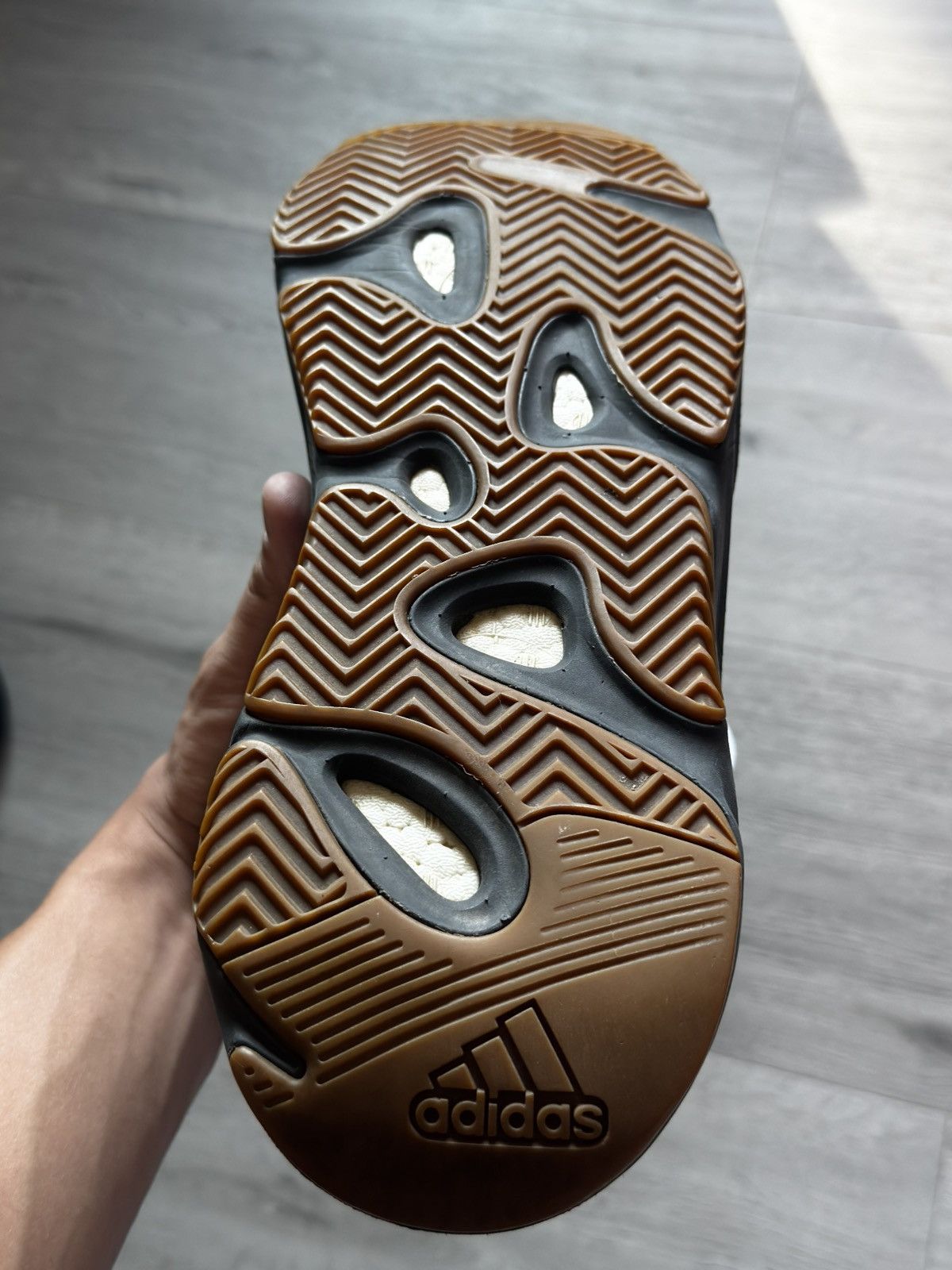 Adidas Adidas Yeezy 700s Size US 12.5 / EU 45-46 - 7 Thumbnail