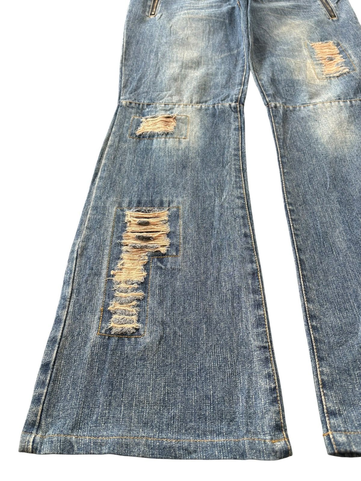 Tornado Mart Vintage Japanese Brand Distressed Patched Flare Jeans Size 32" / US 10 / IT 46 - 5 Thumbnail
