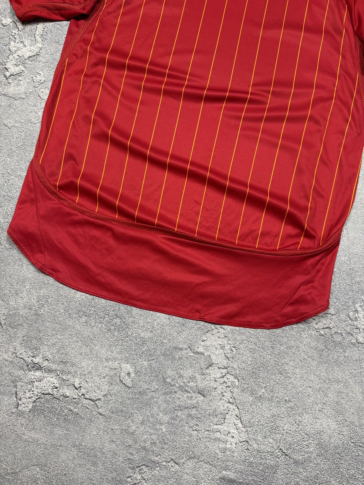 Adidas Vintage Adidas Spain Football Soccer Jersey Size US L / EU 52-54 / 3 - 8 Thumbnail