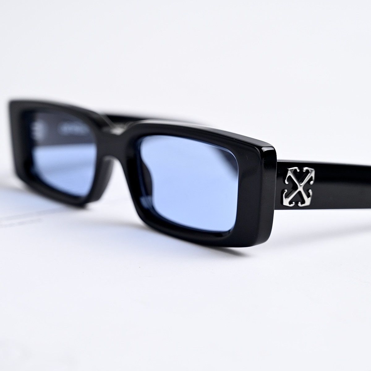 Off-White OFF WHITE ARTHUR SUNGLASSES Size ONE SIZE - 11 Thumbnail