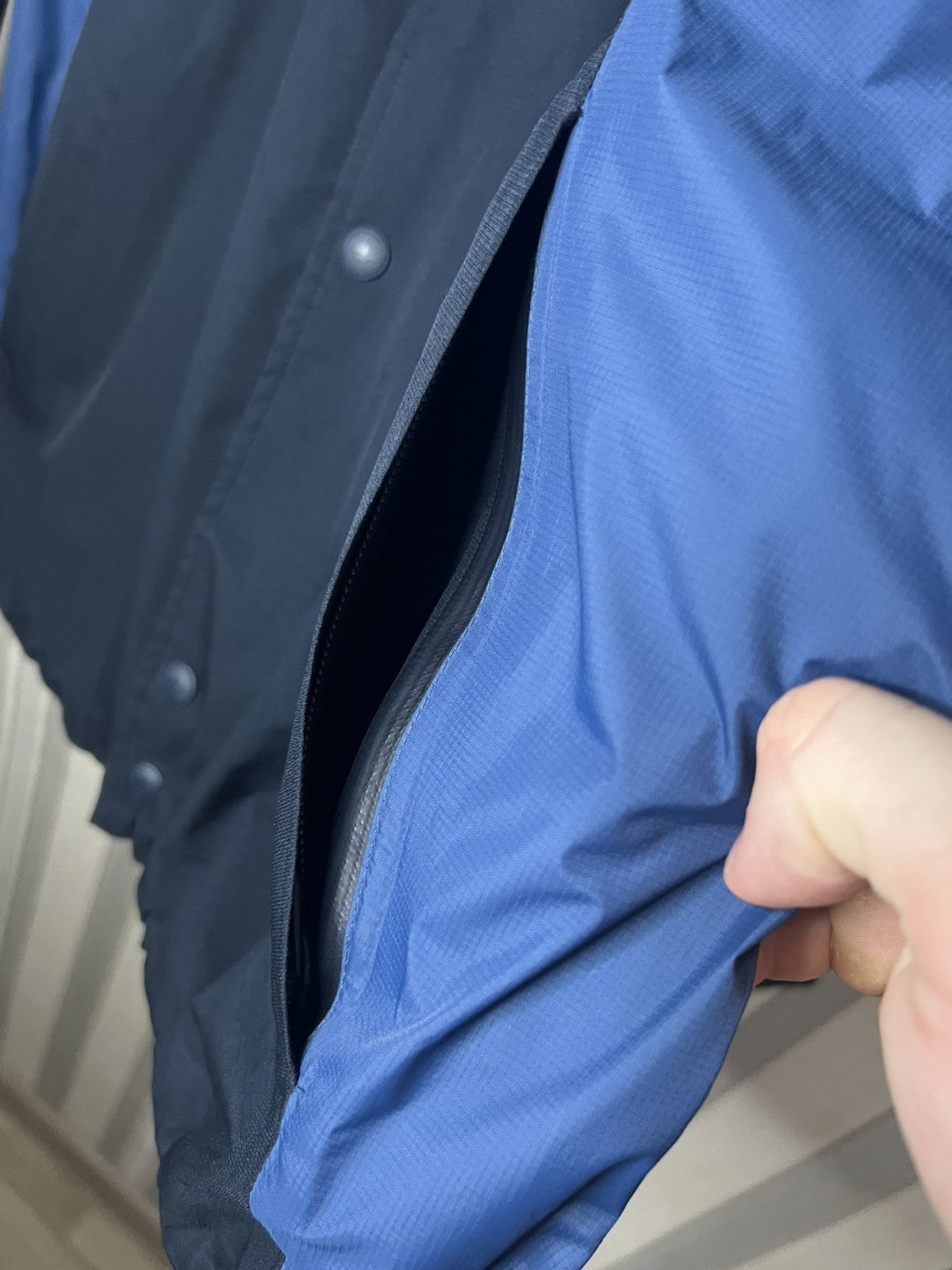 White Mountaineering Adidas x White Mountaineering Gore Tex Bench Jacket Gorpcore Size US L / EU 52-54 / 3 - 5 Thumbnail