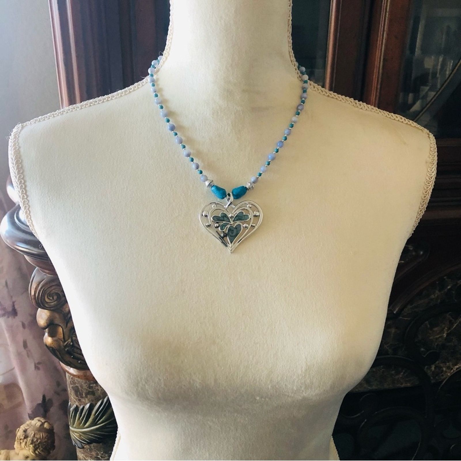 Handmade Handcrafted repurpose heart pendant howlite bead necklace Size ONE SIZE - 5 Thumbnail