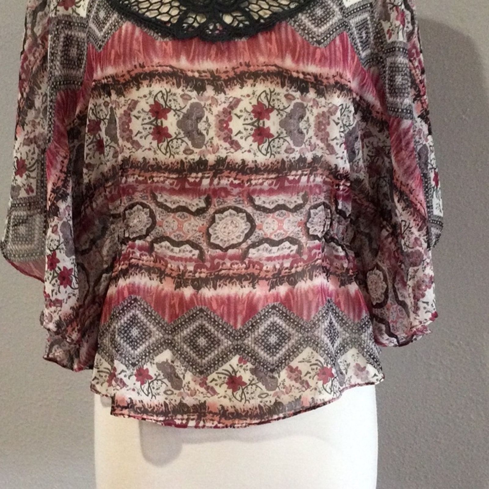 Other Love Potion Multicolor Sheer Flutter Sleeve Top Size M Size M / US 6-8 / IT 42-44 - 3 Thumbnail
