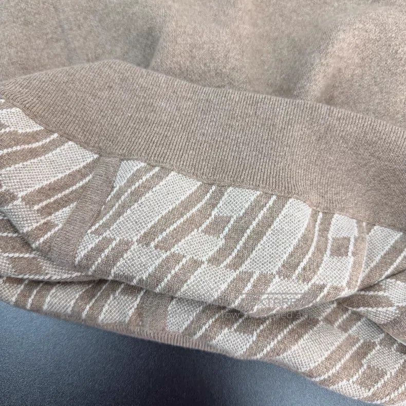 Hermes Hermes Khaki Cashmere Sweater Size S / US 4 / IT 40 - 8 Thumbnail