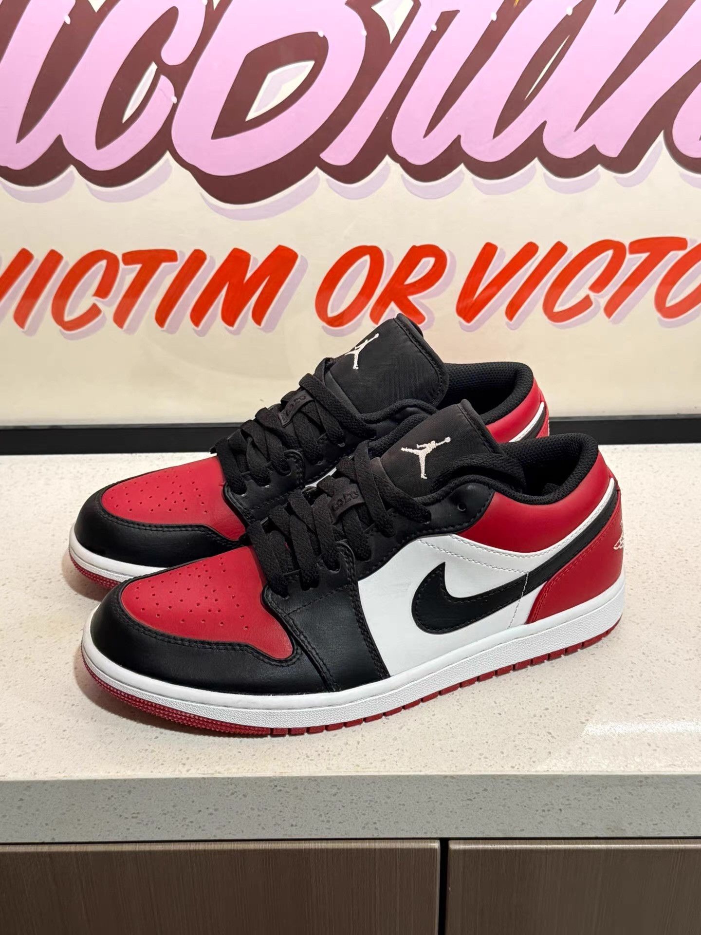 Nike Jordan Air Jordan 1 Low "Bred Toe" Ｑ20 Size US 8 / EU 41 - 1 Thumbnail
