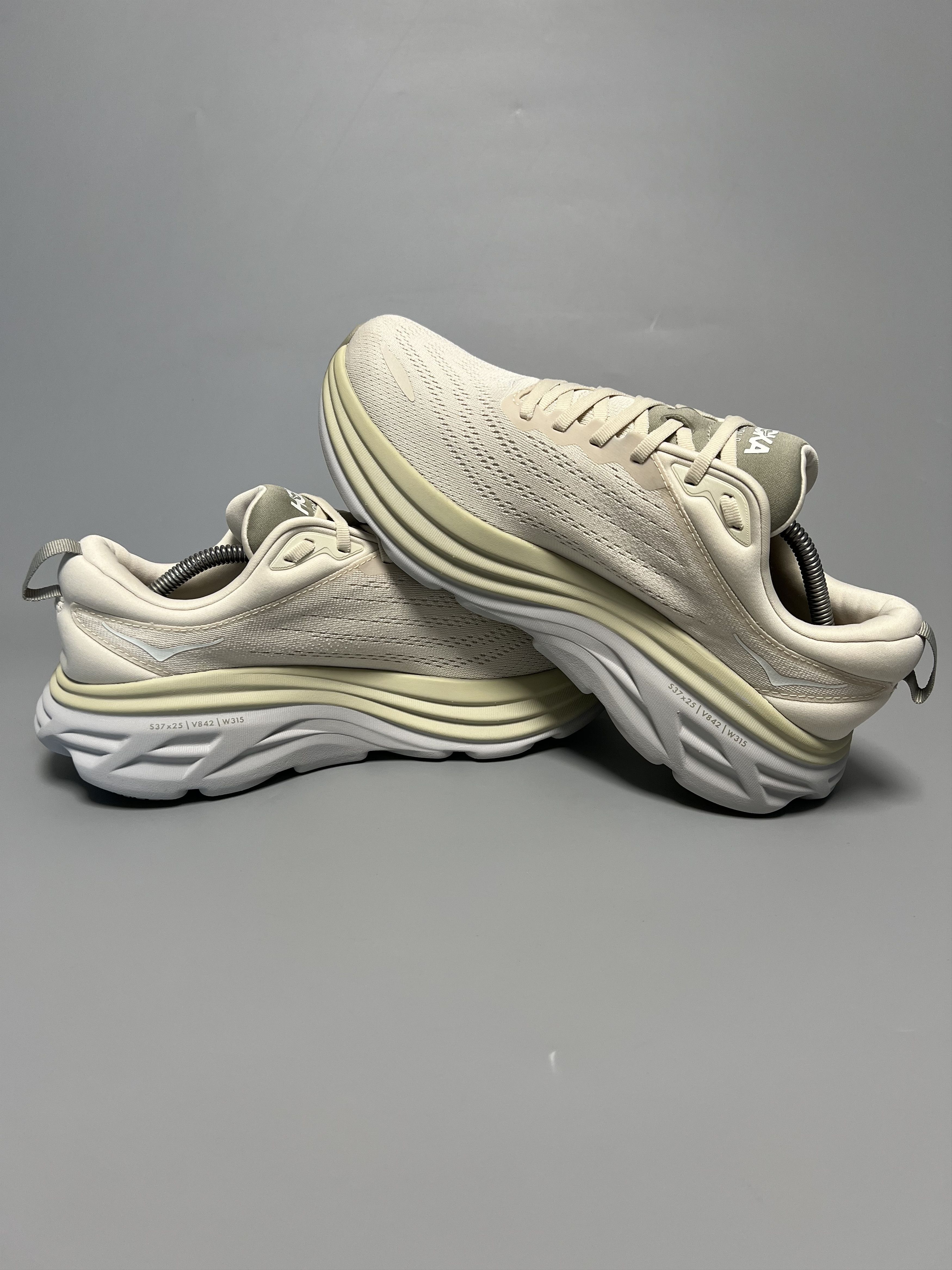 Hoka 9.5 EE Hoka One One Bondi 8 Wide Running Shoes Gym Walking Size US 9.5 / EU 42-43 - 5 Thumbnail