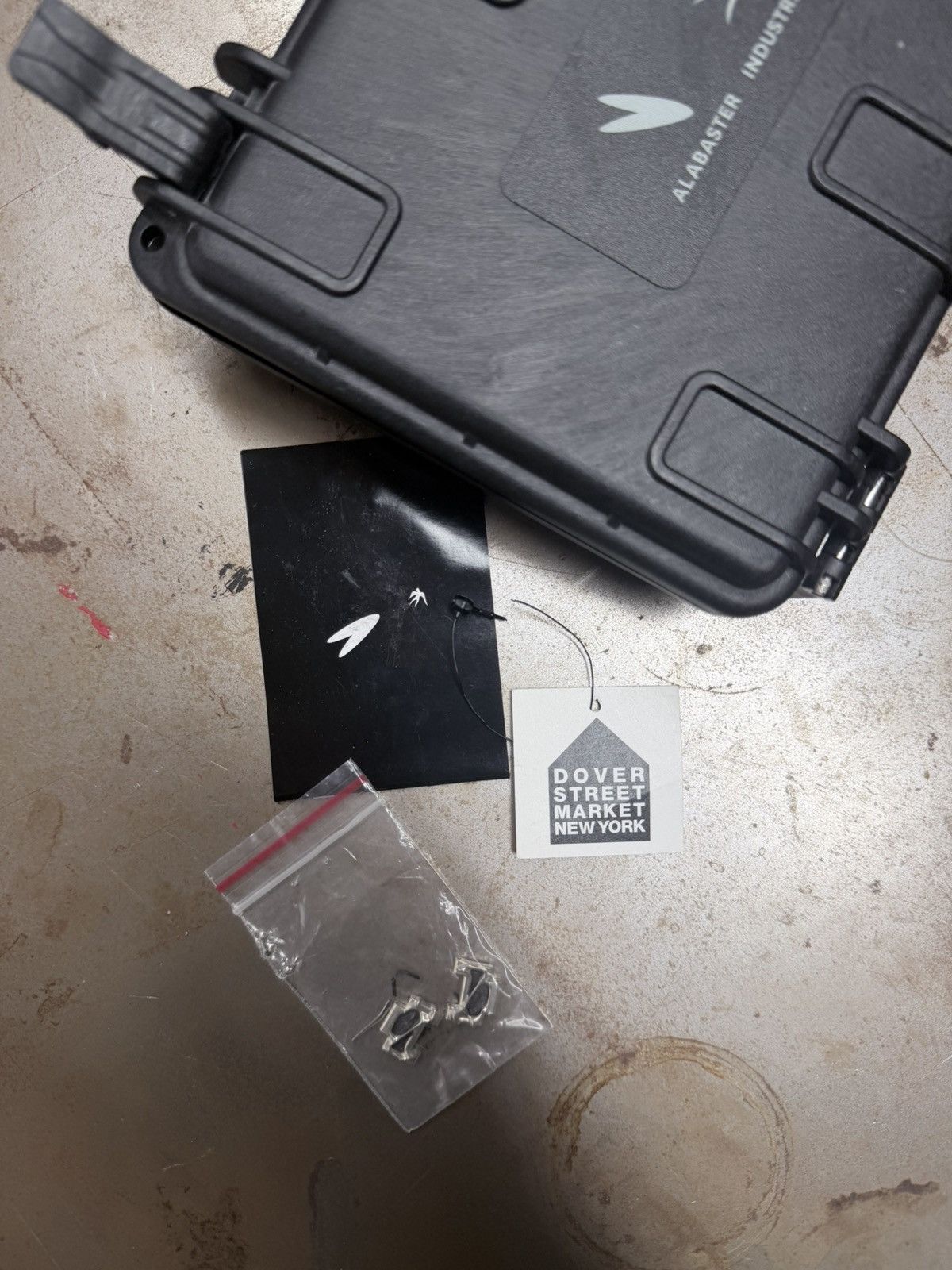 Alabaster Industries Watch Sinew Black