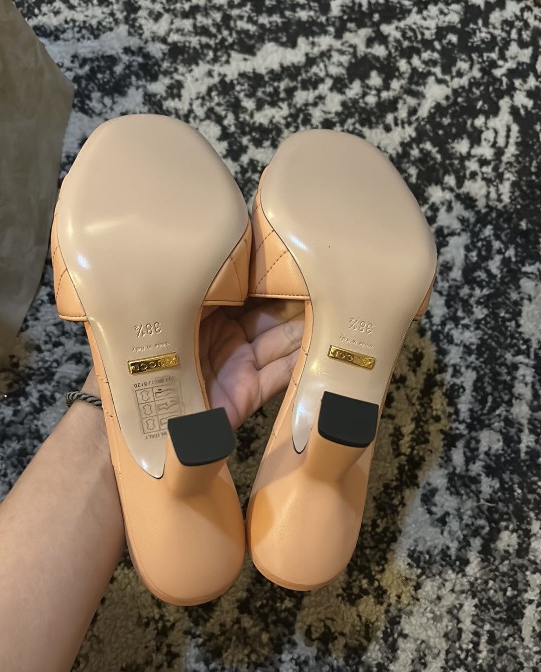 Gucci Gucci Women’s Double G Slide Sandal size 38.5 Size US 8.5 / IT 38.5 - 5 Thumbnail