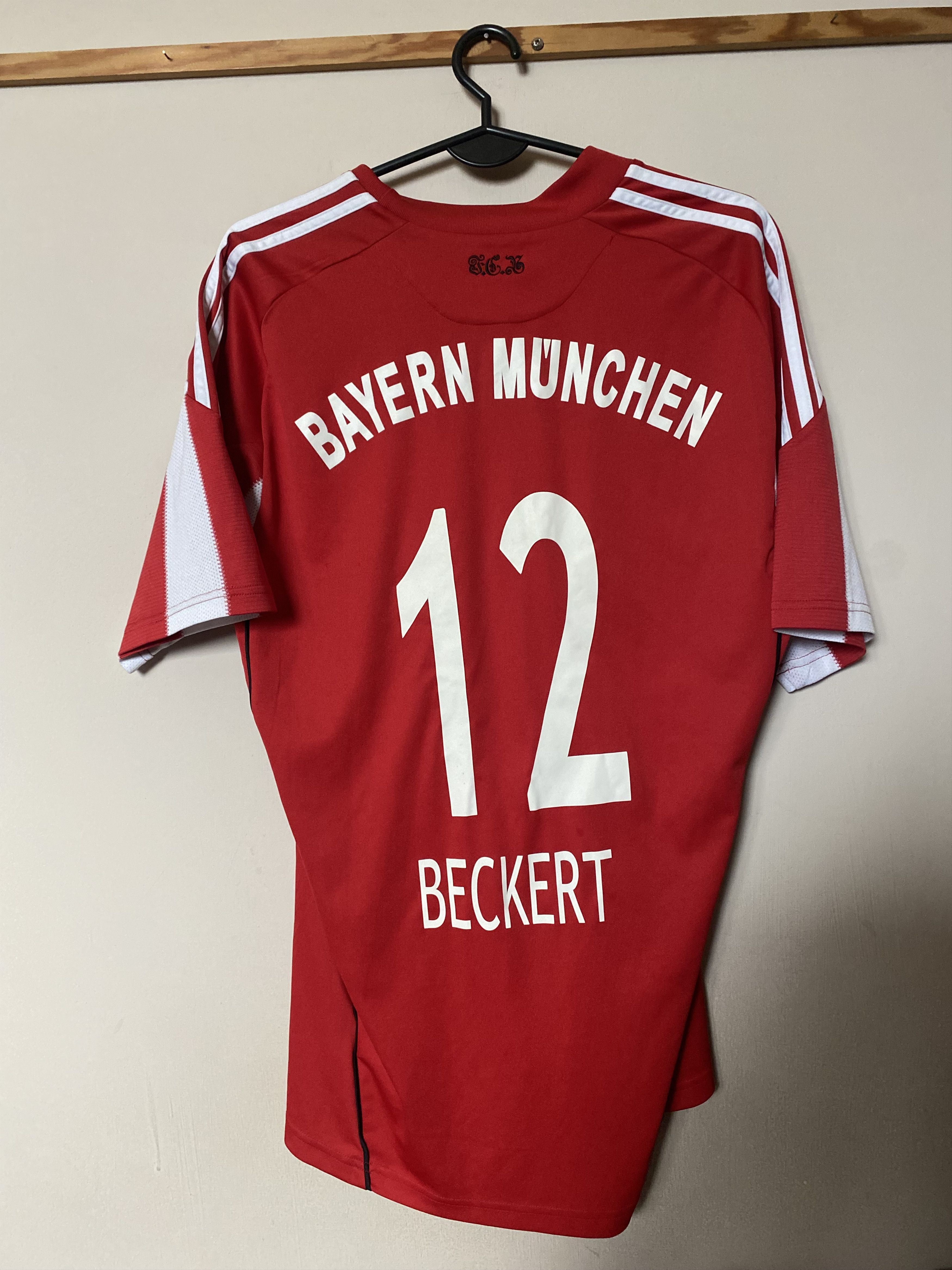 Adidas BAYERN MUNICH F.C. 2010 - 2011 - Adidas - M/L - UNIQUE Size US M / EU 48-50 / 2 - 2 Thumbnail