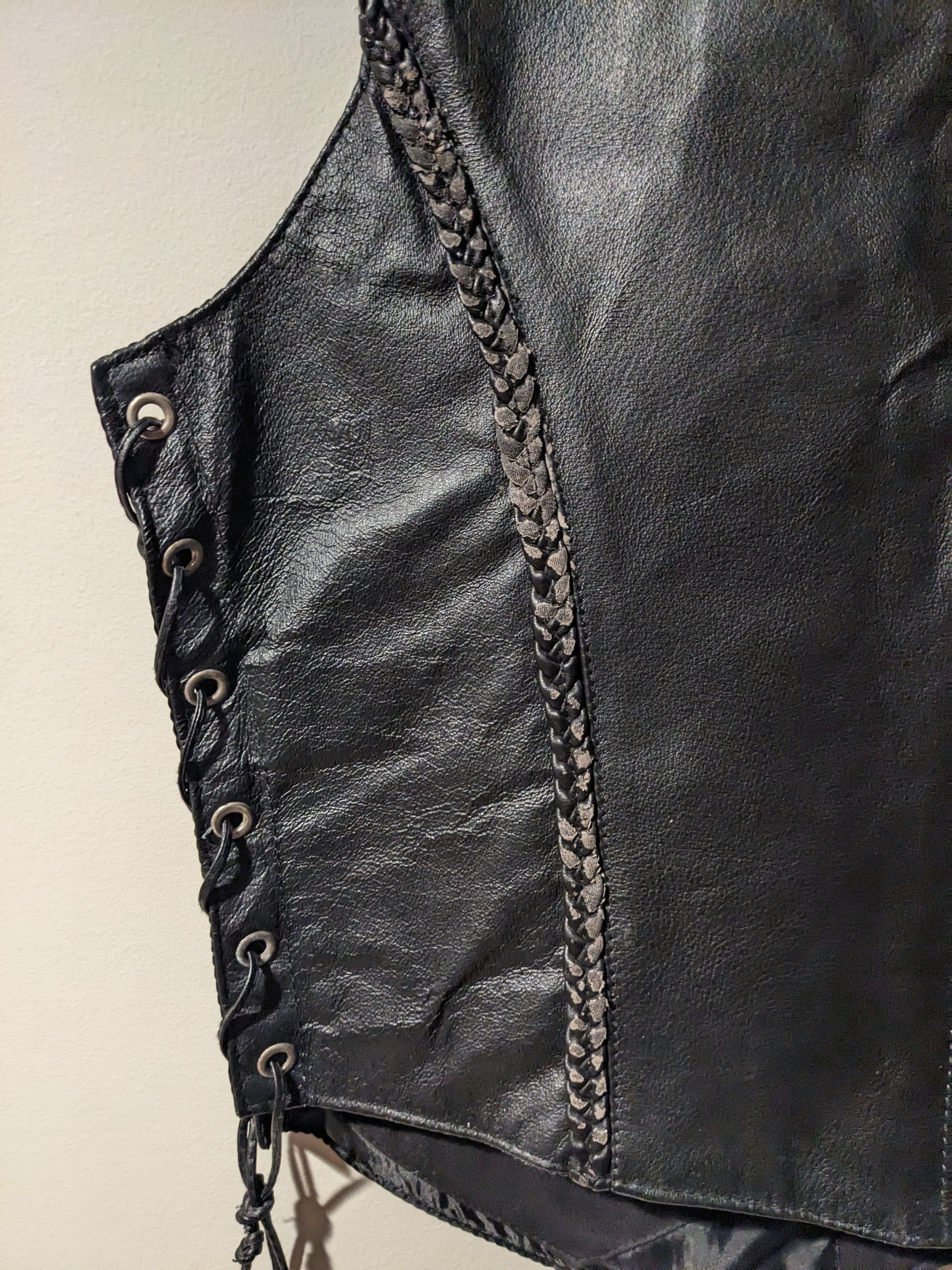 Harley Davidson Vintage Y2K Harley Davidson Chest Logo Womans Leather Vest Size XL / US 12-14 / IT 48-50 - 10 Thumbnail