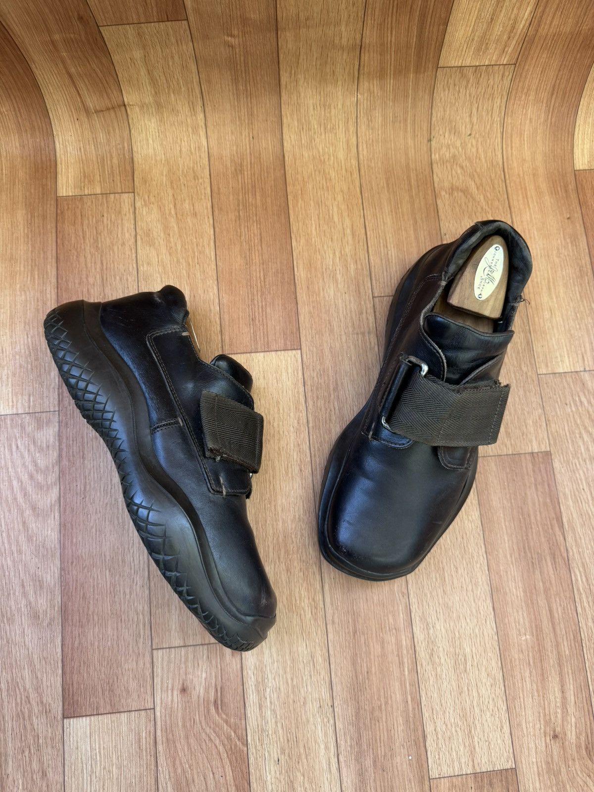 Prada 🔥AW99 Velcro Brixxen low Sneakers Size US 7 / EU 40 - 7 Thumbnail