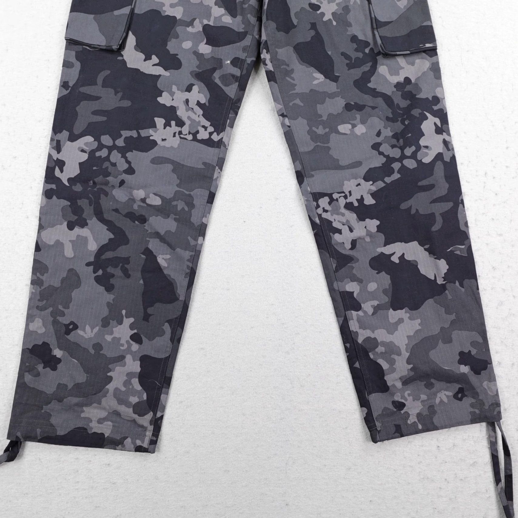 Adidas Adidas Pants Mens Small Gray Camo Cargo Ripstop Utility Joggers Drawstring NEW Size US 29 - 3 Thumbnail