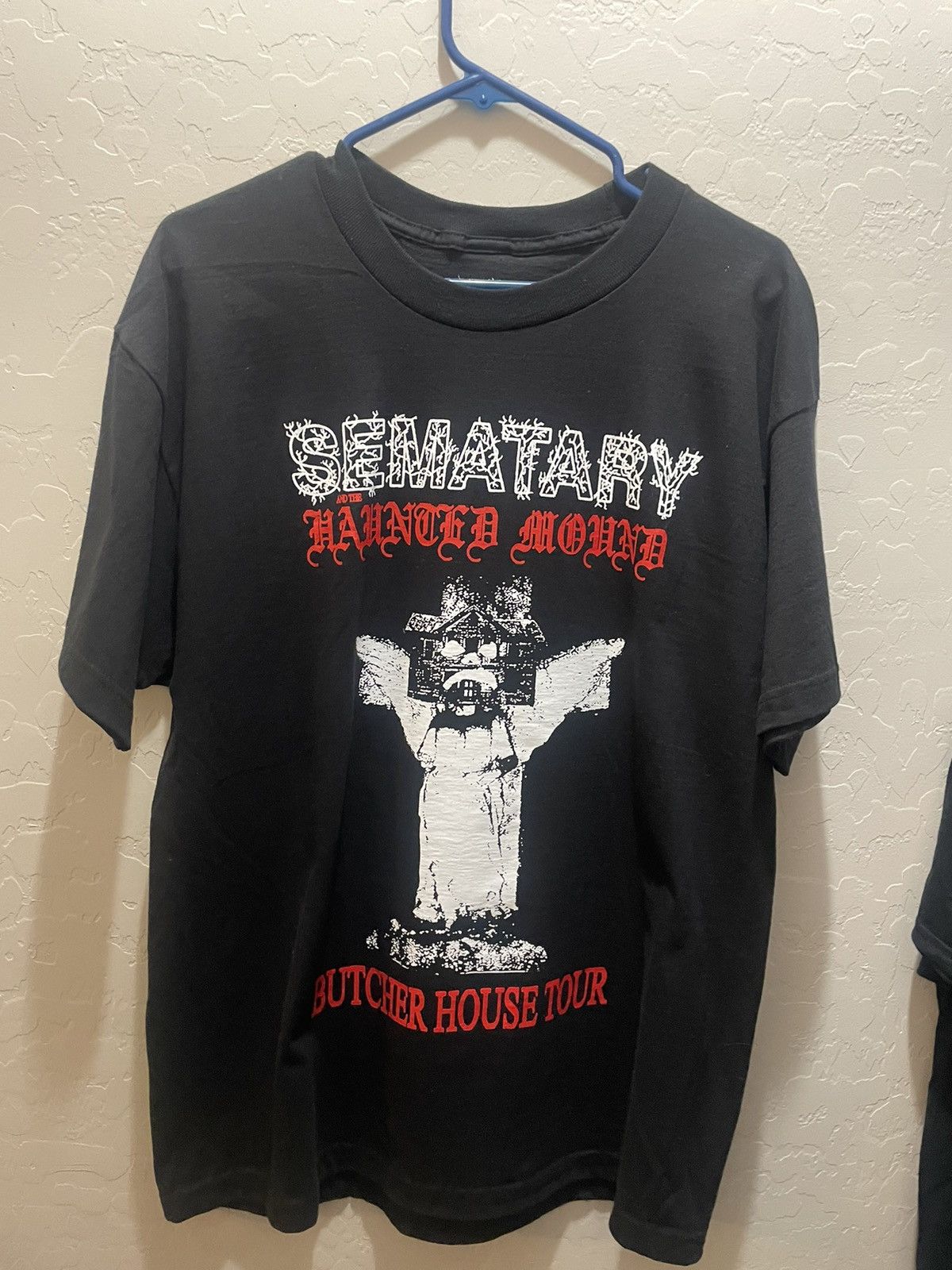 2023 Sematary 2024 Haunted Mound Butcher House Tour T-shirt XL