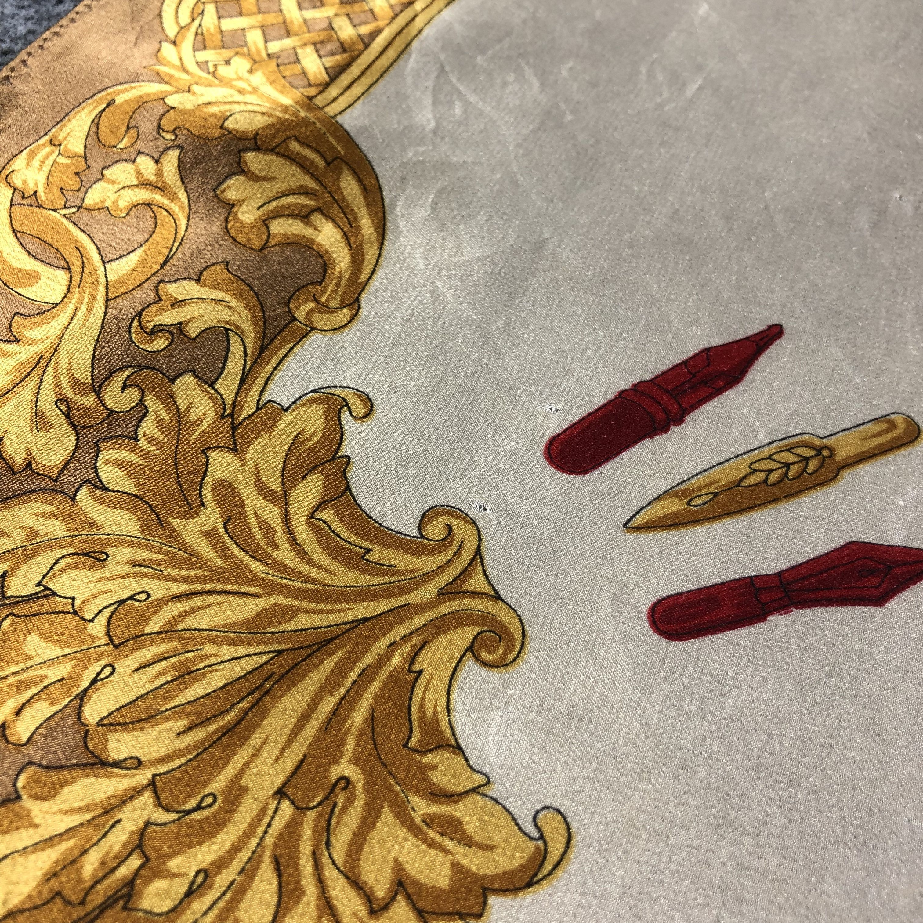 Vintage Luxury Design Silk Scarf M781 Size ONE SIZE - 9 Thumbnail