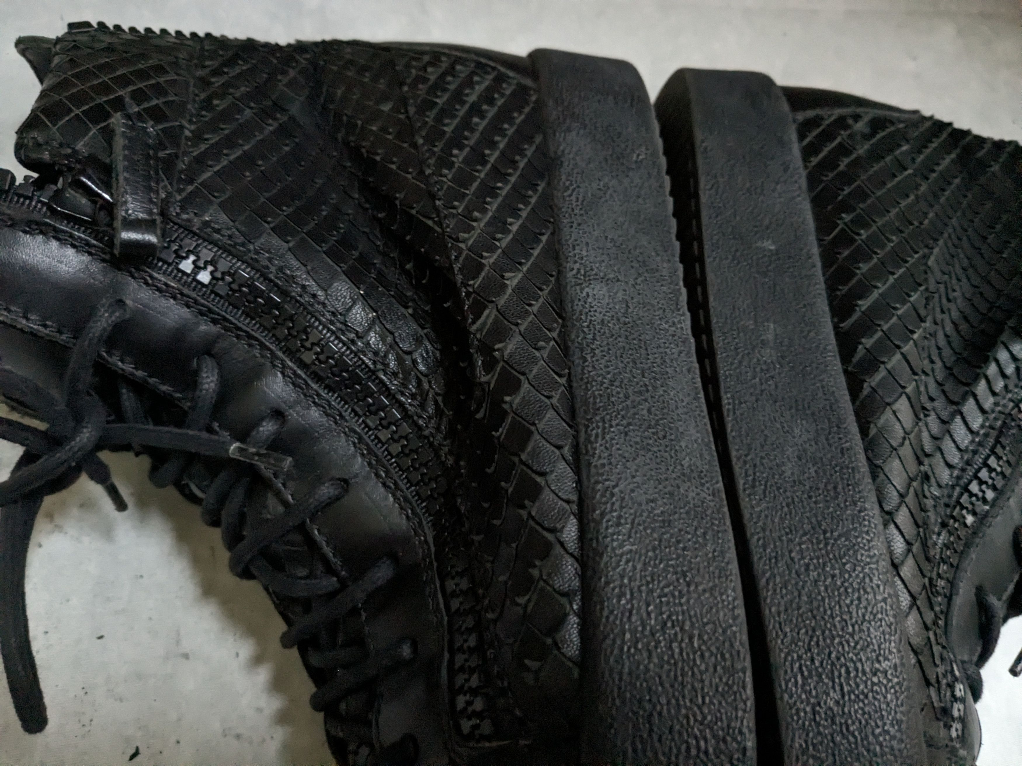 Giuseppe Zanotti Giuseppe Zanotti Sneakers Black 9 42 High Top Snakeskin Size US 9 / EU 42 - 12 Thumbnail