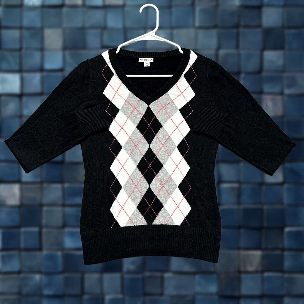 Merona Merona Sweater Women Small Black Argyle Diamond Print V-Neck Pullover GUC White Pink Colorful Fall Winter Casual Size S / US 4 / IT 40 - 1 Thumbnail