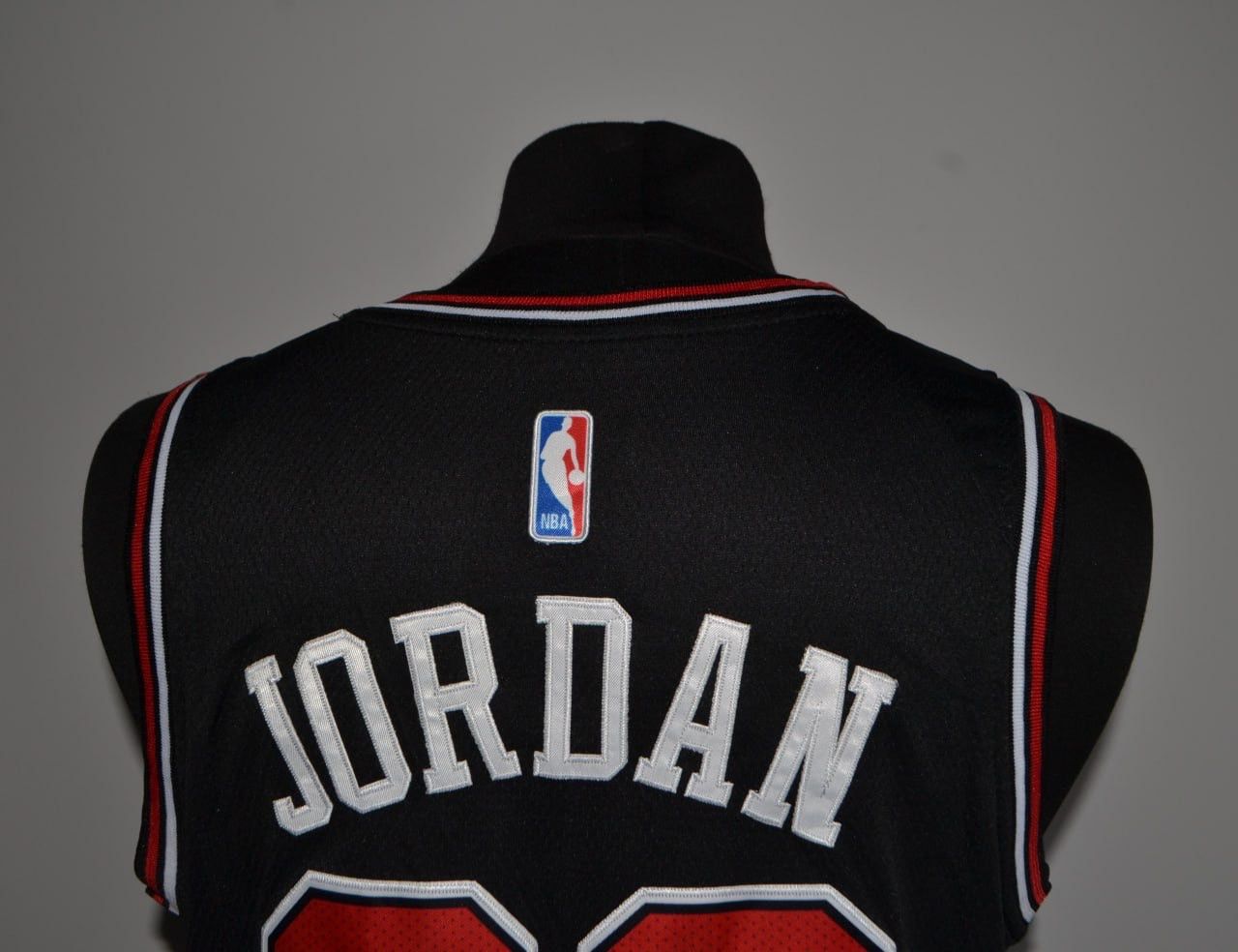 NBA Nike Chicago 23 Jordan Undershirt Size US L / EU 52-54 / 3 - 7 Thumbnail