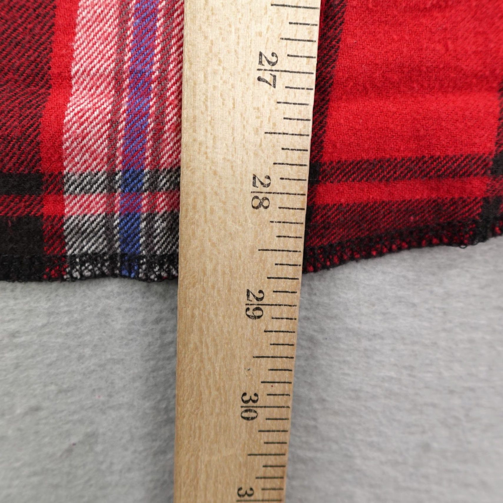 Wrangler VINTAGE Wrangler Shirt Mens Large Red Plaid Flannel Pearl Snap Cowboy Western Button-Up Long Sleeve Cotton Pocketed Size US L / EU 52-54 / 3 - 6 Thumbnail