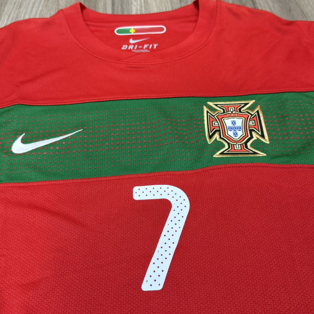 Nike Portugal WC2010 home shirt #7 Ronaldo (bnwt) Size US L / EU 52-54 / 3 - 3 Thumbnail