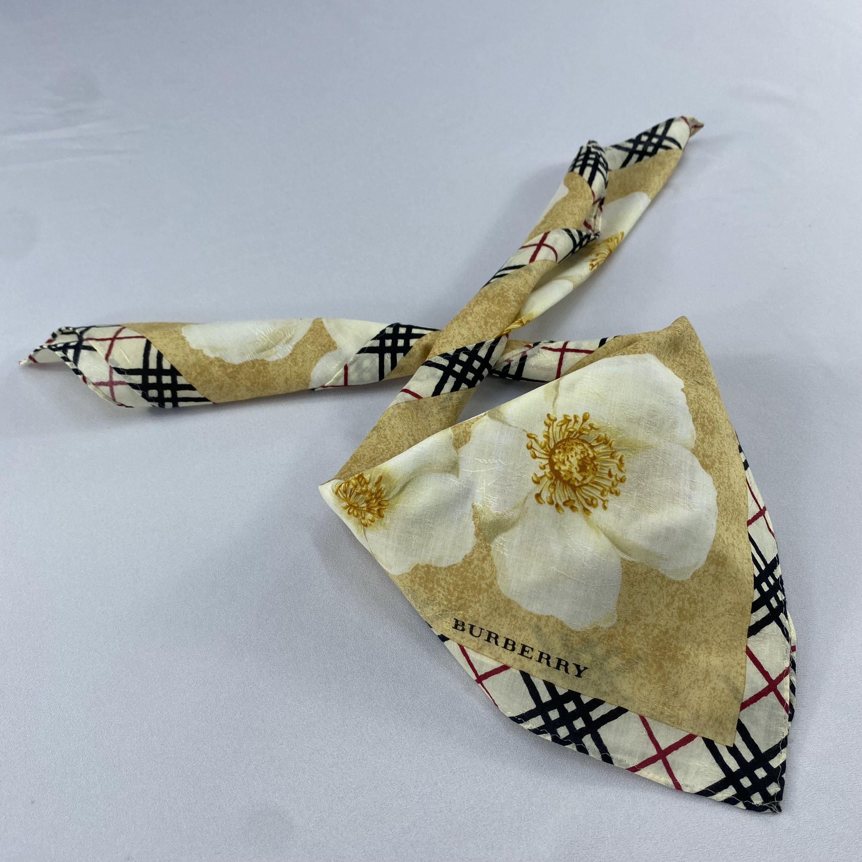 Burberry Burberry Handkerchief / Bandana / Neckerchief C887 Size ONE SIZE - 2 Thumbnail