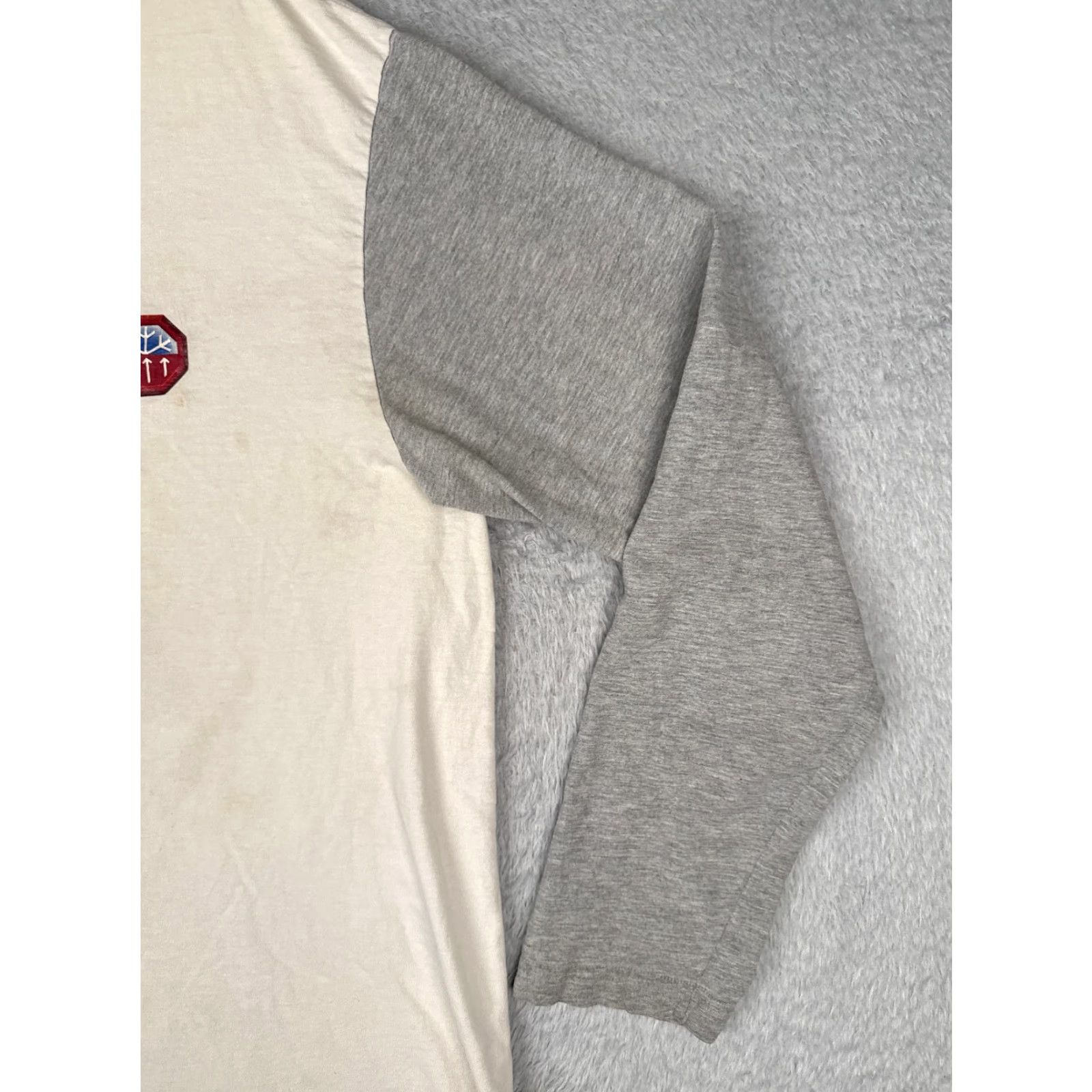 Tommy Hilfiger Tommy Hilfiger Shirt Adult Large White Gray Crew Long Sleeve Cotton Blend Shirt Mens Long Sleeve Crew Neck Logo Jersey Cotton Blend T-Shirt Size US L / EU 52-54 / 3 - 2 Thumbnail