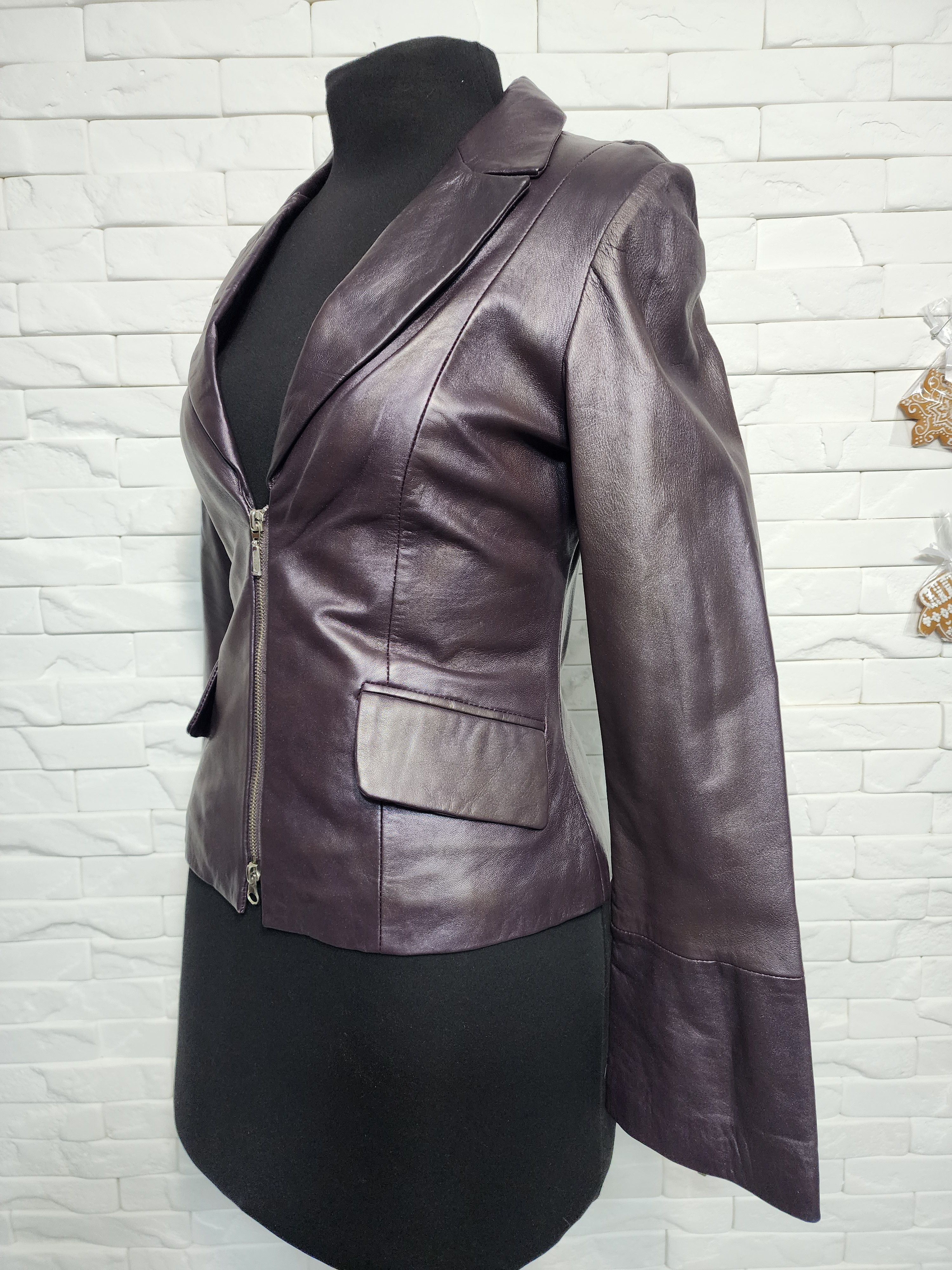 Other Purple Leather Jacket: Women's Vintage Styled Jacket Size M / US 6-8 / IT 42-44 - 2 Thumbnail