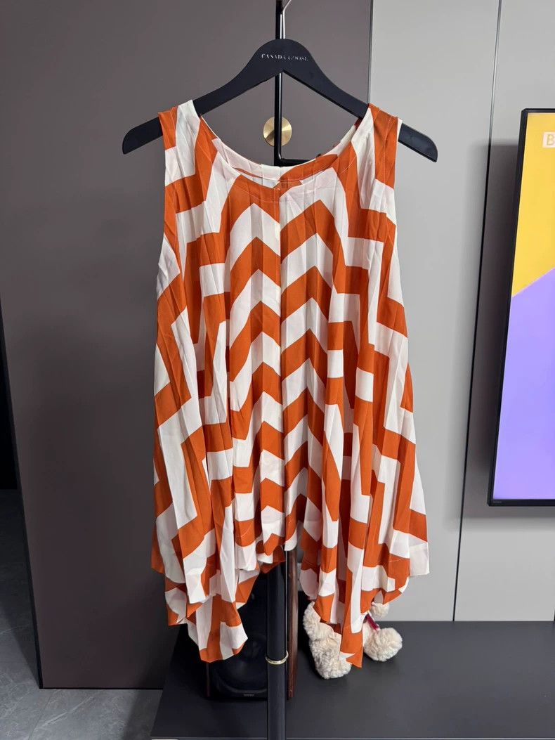 Issey Miyake Issey Miyake size:2 Orange and white striped sleeveless to Size S / US 4 / IT 40 - 1 Thumbnail