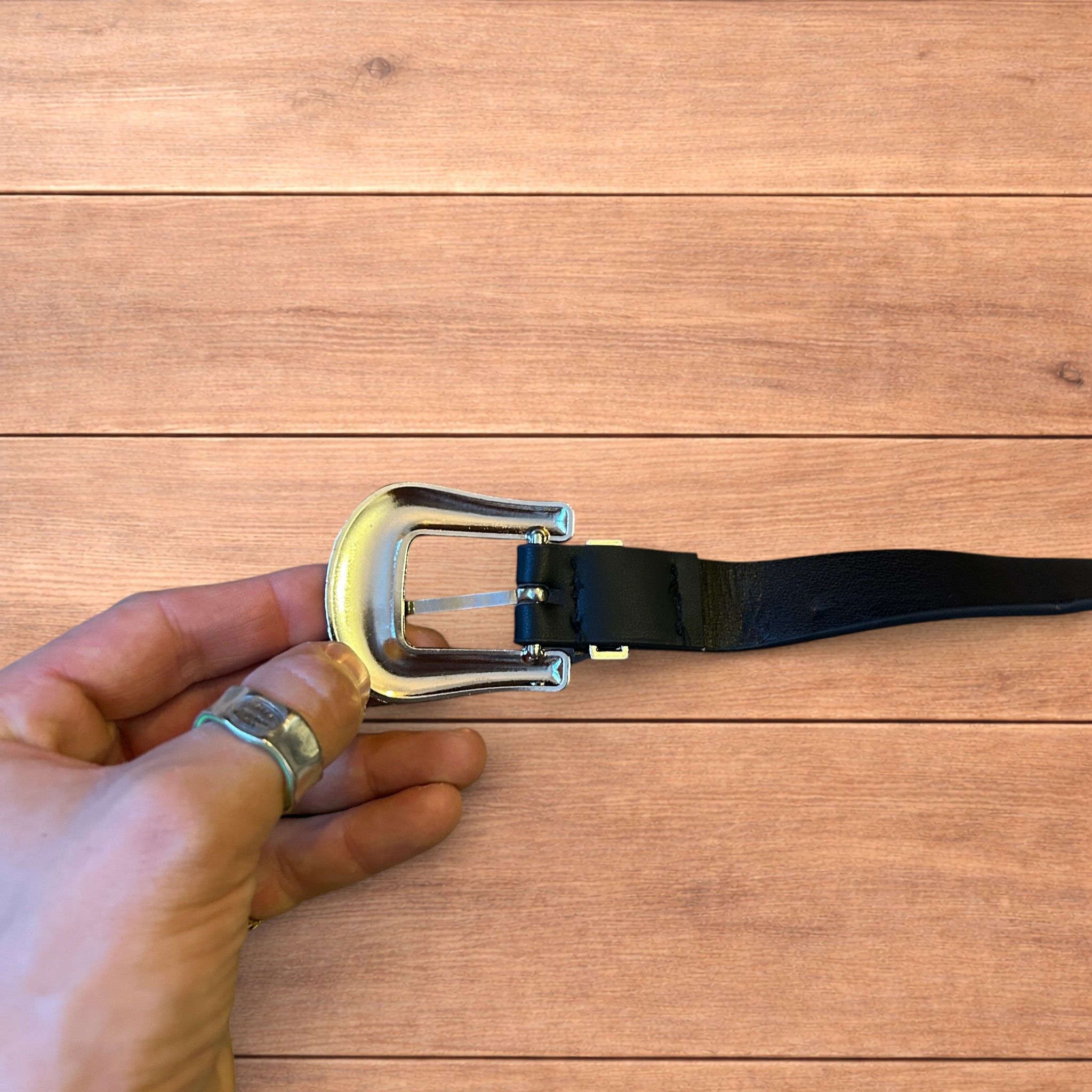 Japanese Brand Faux leather western cowboy belt in black with silver trim. Size ONE SIZE - 6 Thumbnail