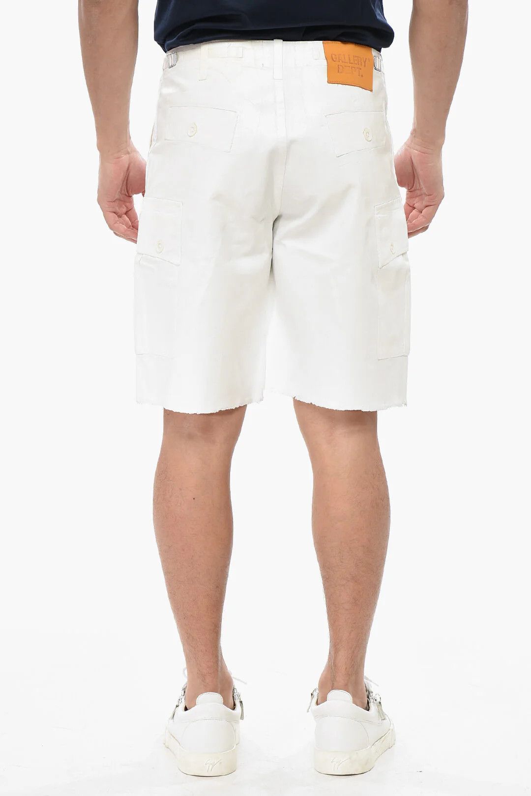 Gallery Dept. og1mm0426 Coated Cotton Cargo Short in White Size US 31 - 2 Thumbnail