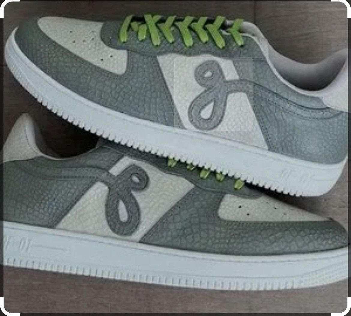 John Geiger Gray and white pebbled leather GF-01’s Size US 13 / EU 46 - 7 Thumbnail