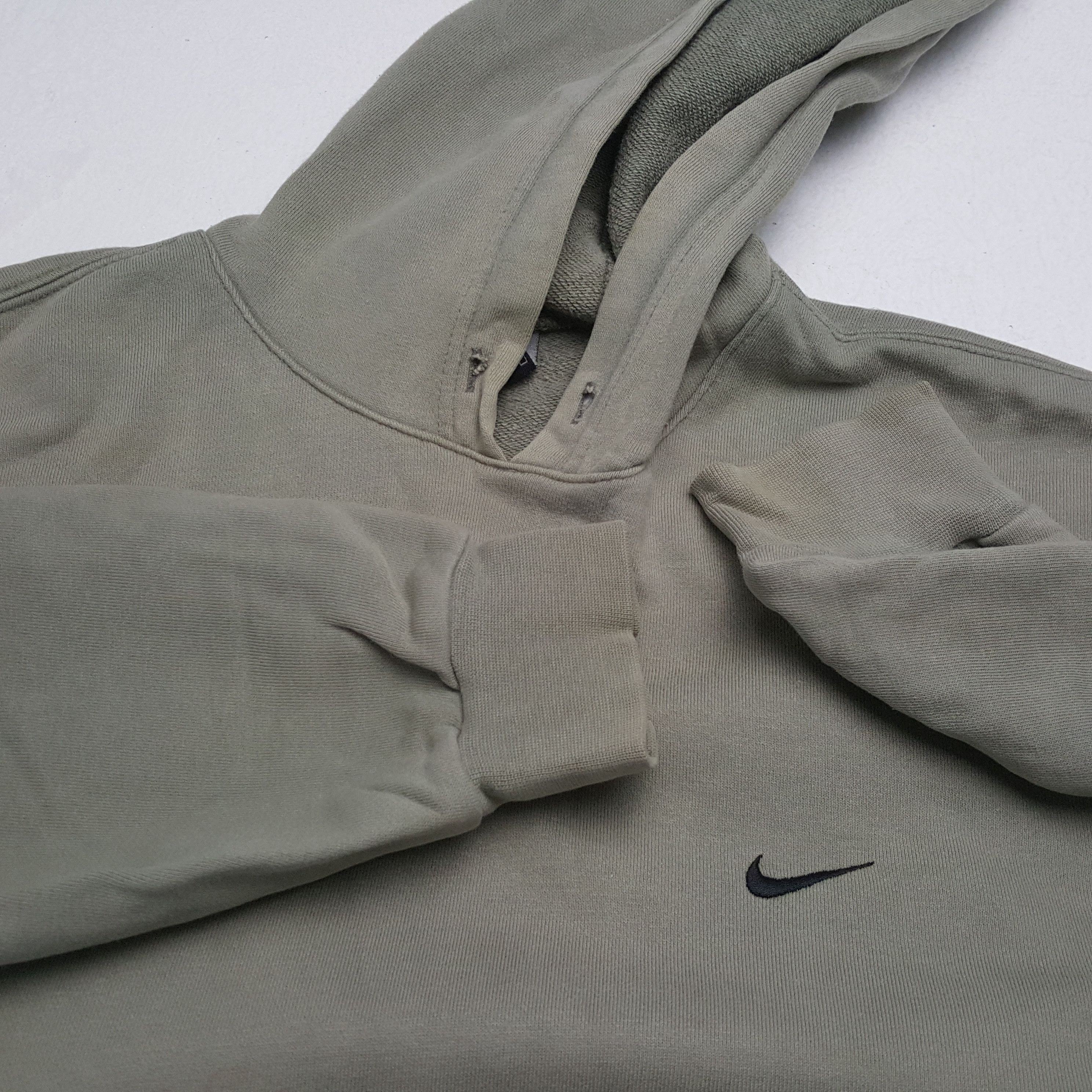 Nike × Vintage NIKE Small Logo Design Hoodies Size US L / EU 52-54 / 3 - 8 Thumbnail