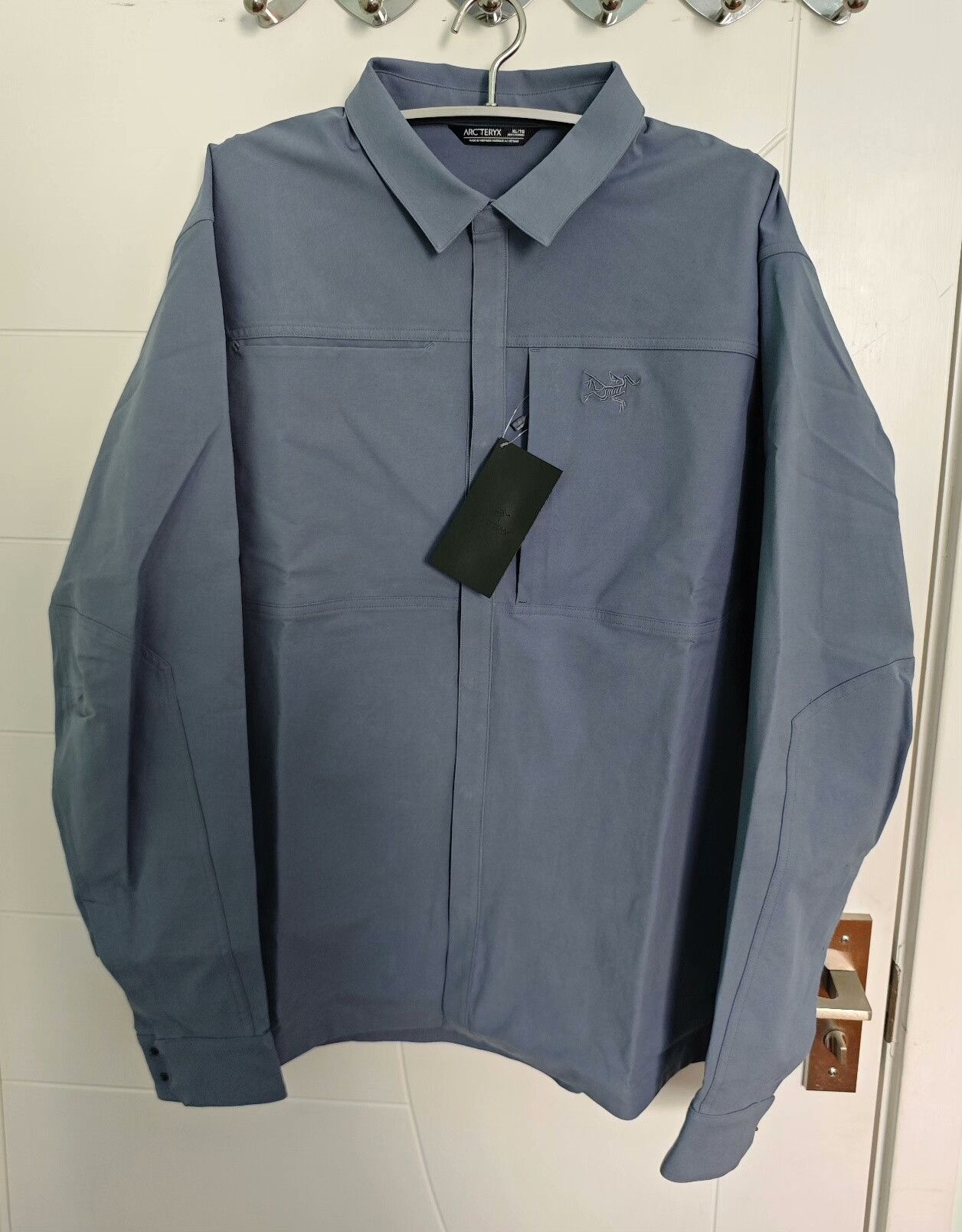 Arc'teryx Arcteryx Cronin Cotton Overshirt for Men Size US XL / EU 56 / 4 - 1 Thumbnail