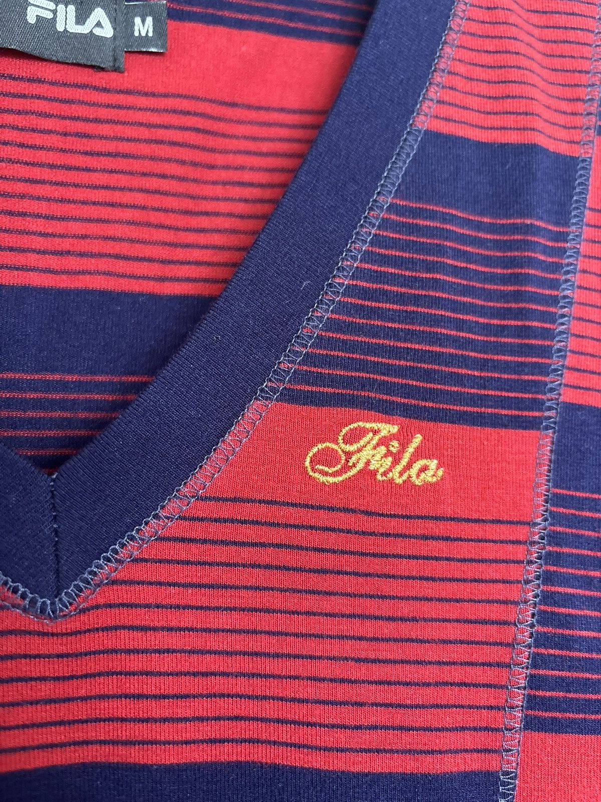 Fila Fila v neck patterned stretchy top Medium vintage Size M / US 6-8 / IT 42-44 - 4 Thumbnail