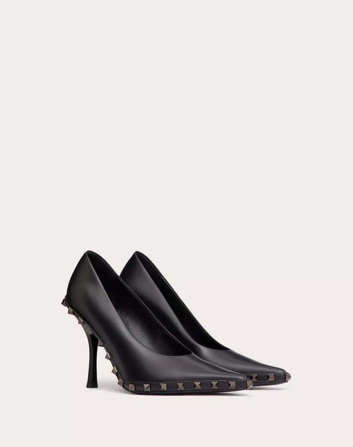 Valentino o1s1wg111125 Rockstud Pumps Calfskin Tone-on-tone Studs Size US 9.5 / IT 39.5 - 2 Thumbnail