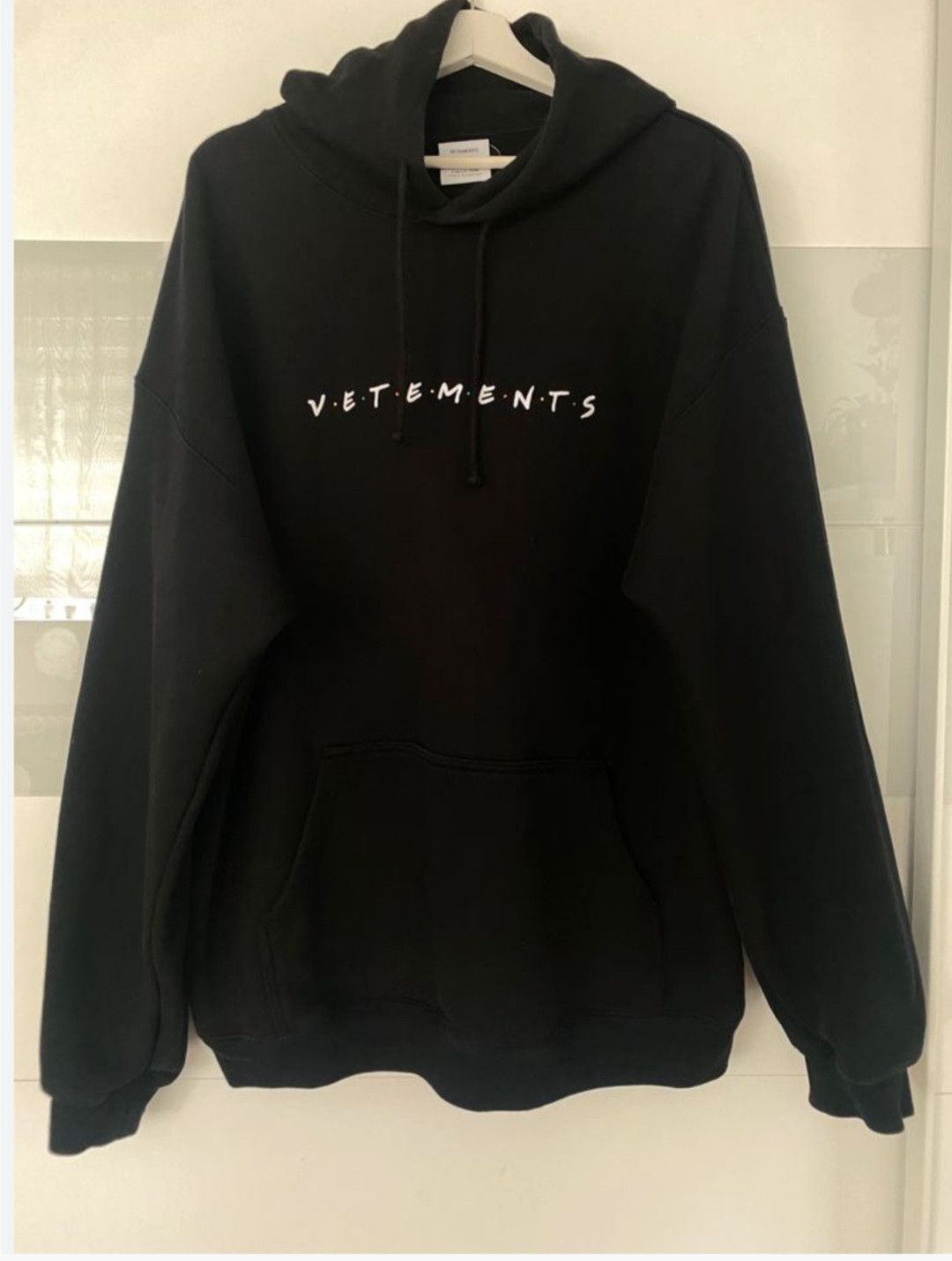 Image of Vetements Hoodie Ss21 Friends Logo Oversized Black"friendly", Men's (Size Small)