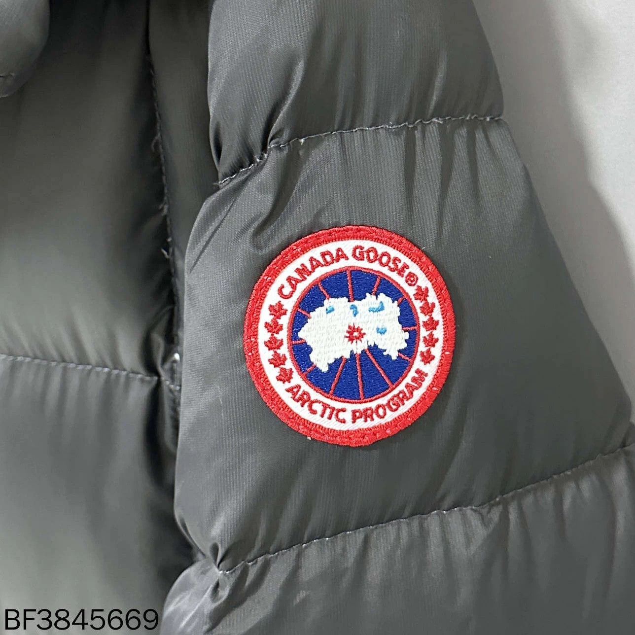 Canada Goose Canada Goose Lunenberg Parka Long Down L 99 New Size US L / EU 52-54 / 3 - 4 Thumbnail