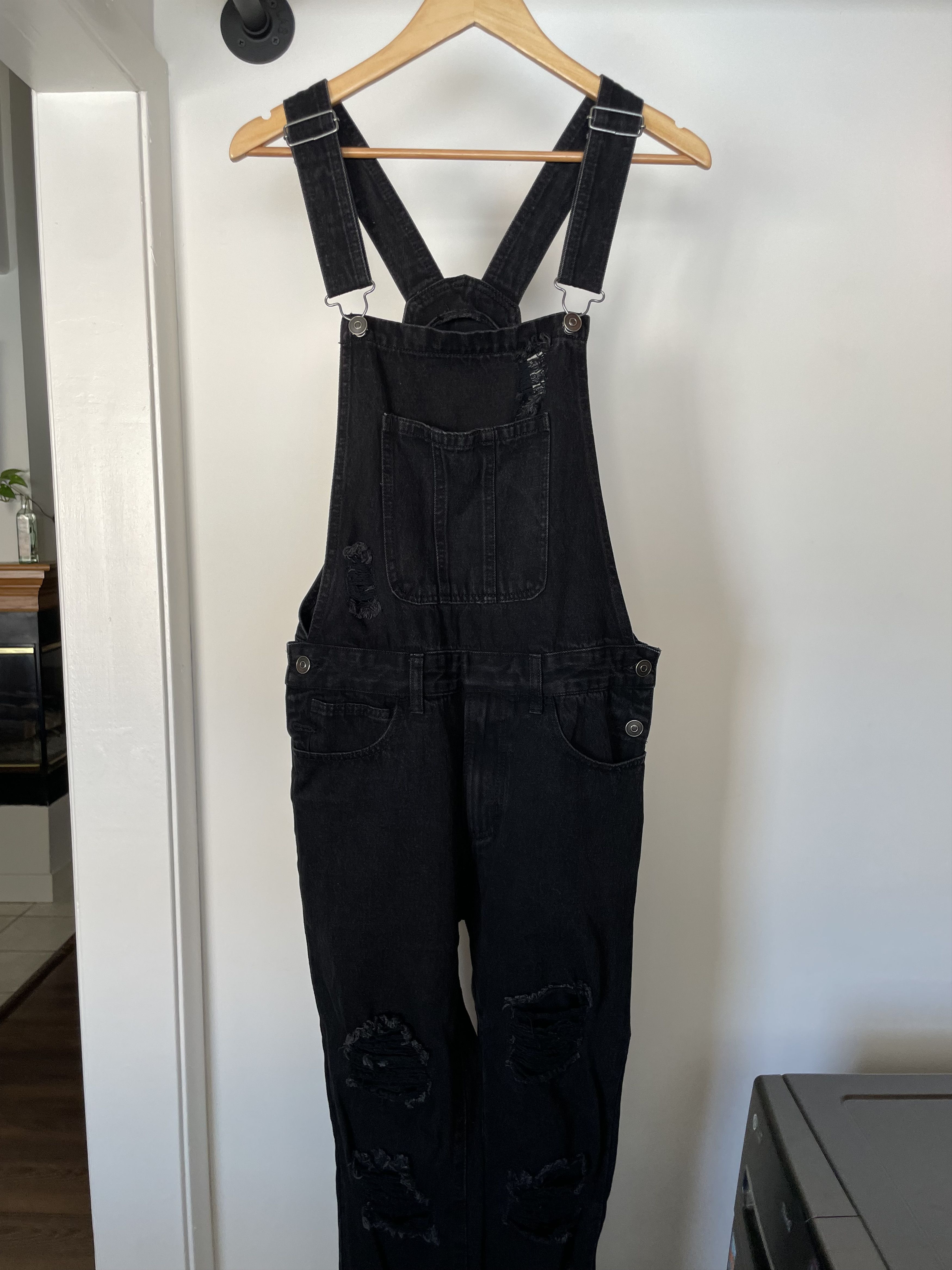 Forever 21 Forever 21 men's distressed overalls Size US 31 - 1 Thumbnail