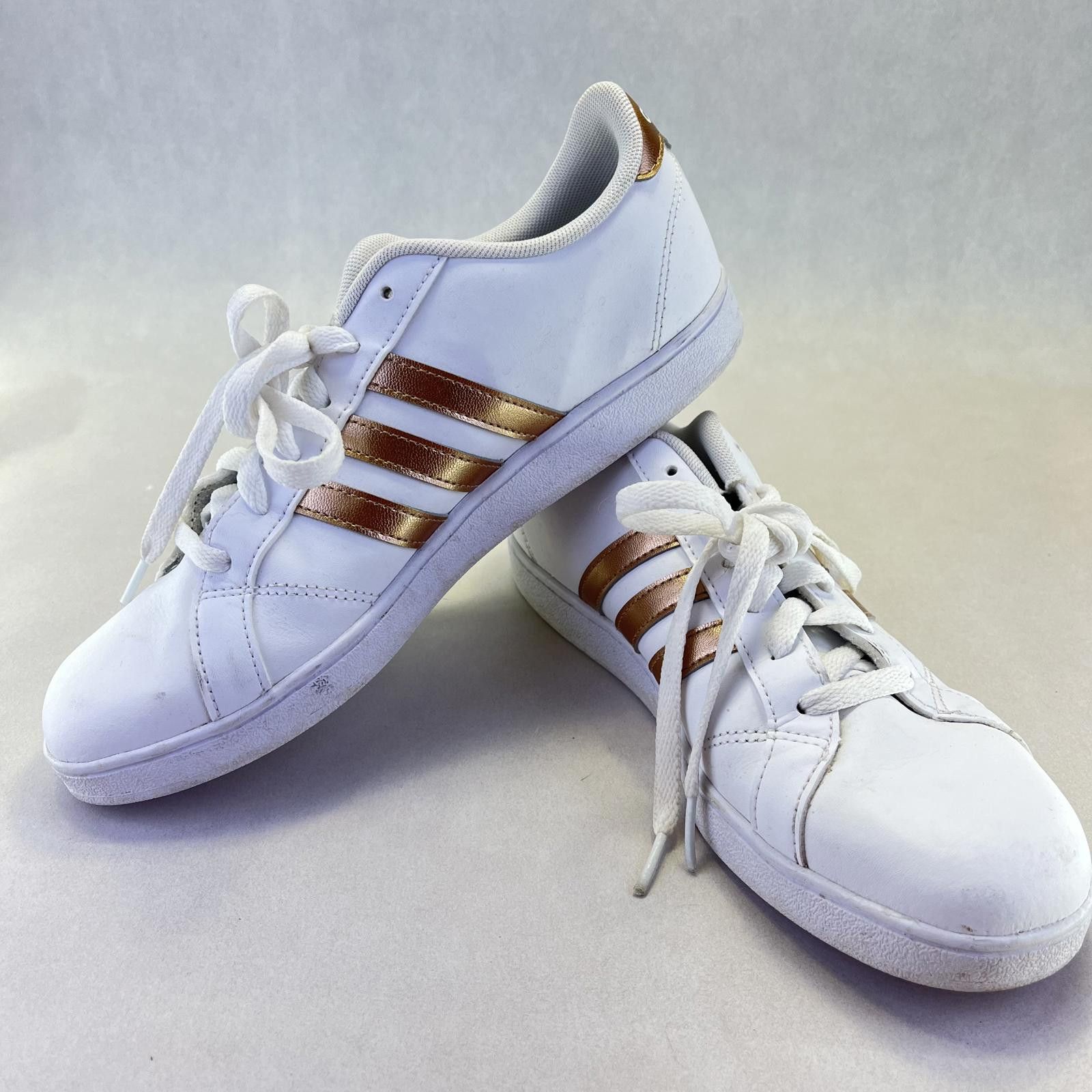 Adidas Adidas Mens Grand Court Cloudfoam White/Gold Metallic Size 6 Size US 6 / EU 39 - 4 Thumbnail