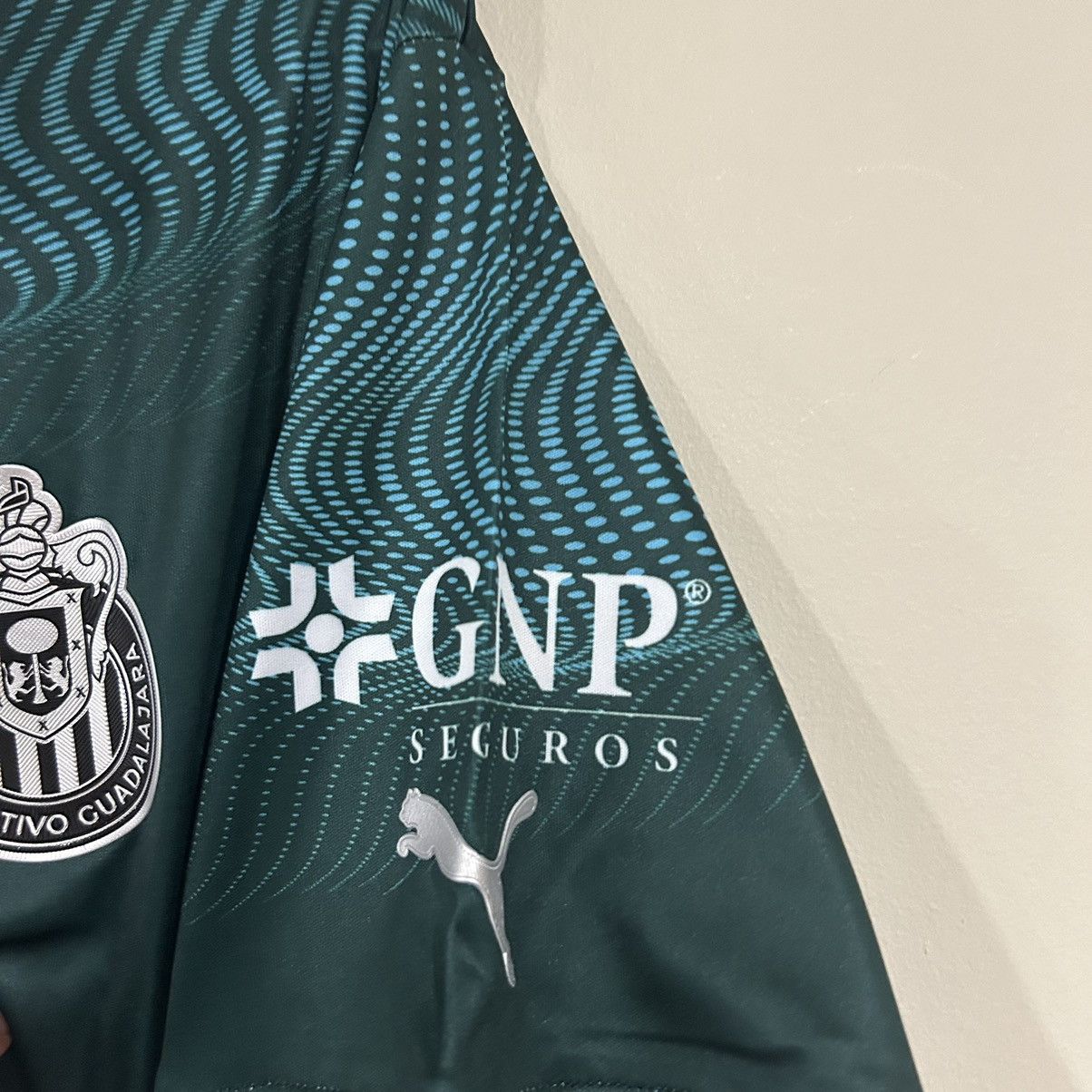 Puma 2024 Chivas Club Deportivo Guadalajara Soccer Jersey Size US M / EU 48-50 / 2 - 5 Thumbnail