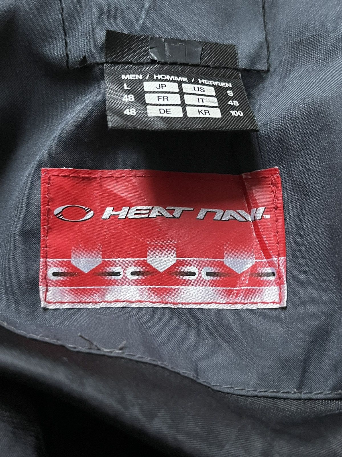Descente Vintage Descente Down Puffer Ski Jacket Gorpcore Japanese Size US M / EU 48-50 / 2 - 5 Thumbnail