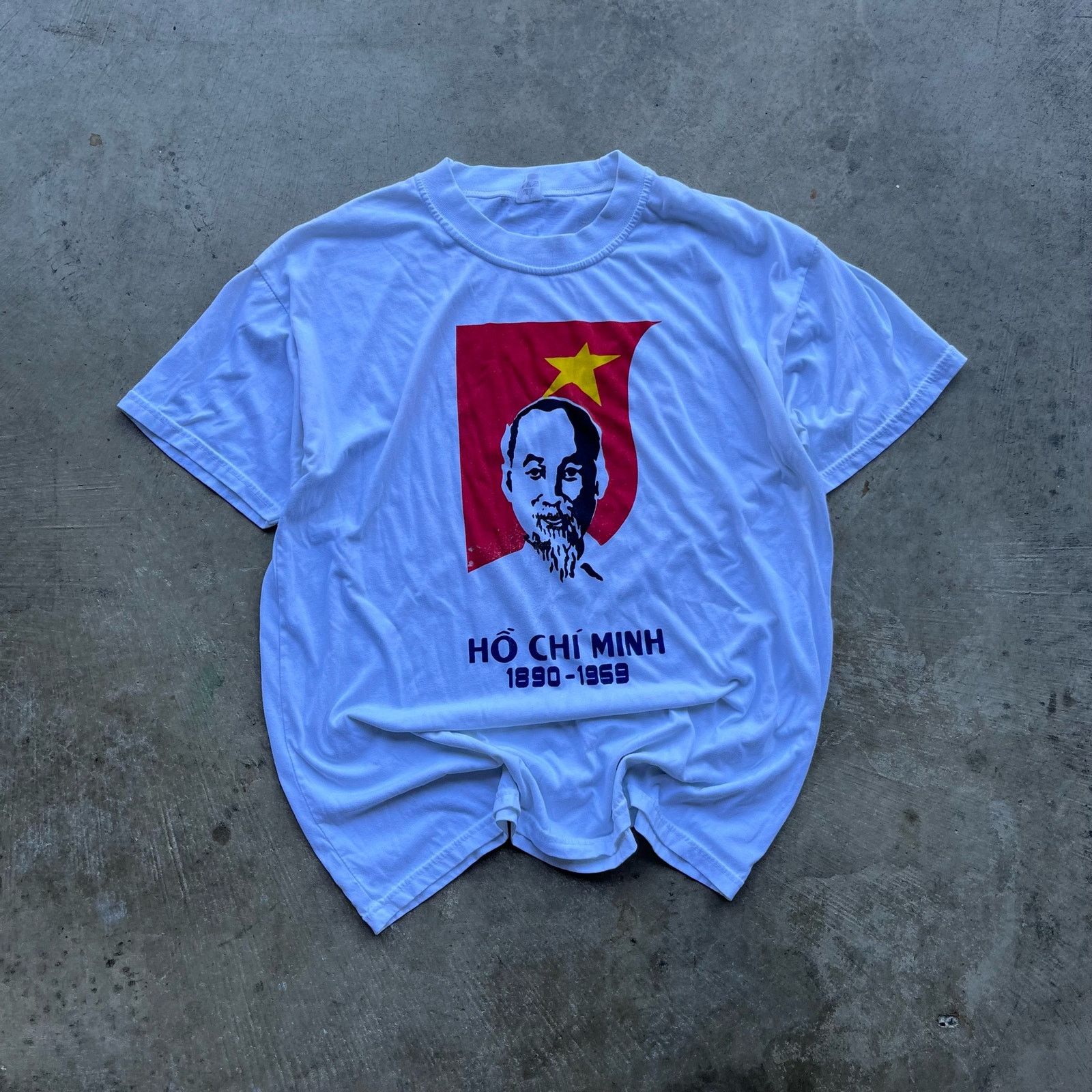 Vintage VINTAGE HO CHI MINH CITY TEE SHIRT WHITE POLITICAL FIT LARGE Size US L / EU 52-54 / 3 - 1 Thumbnail