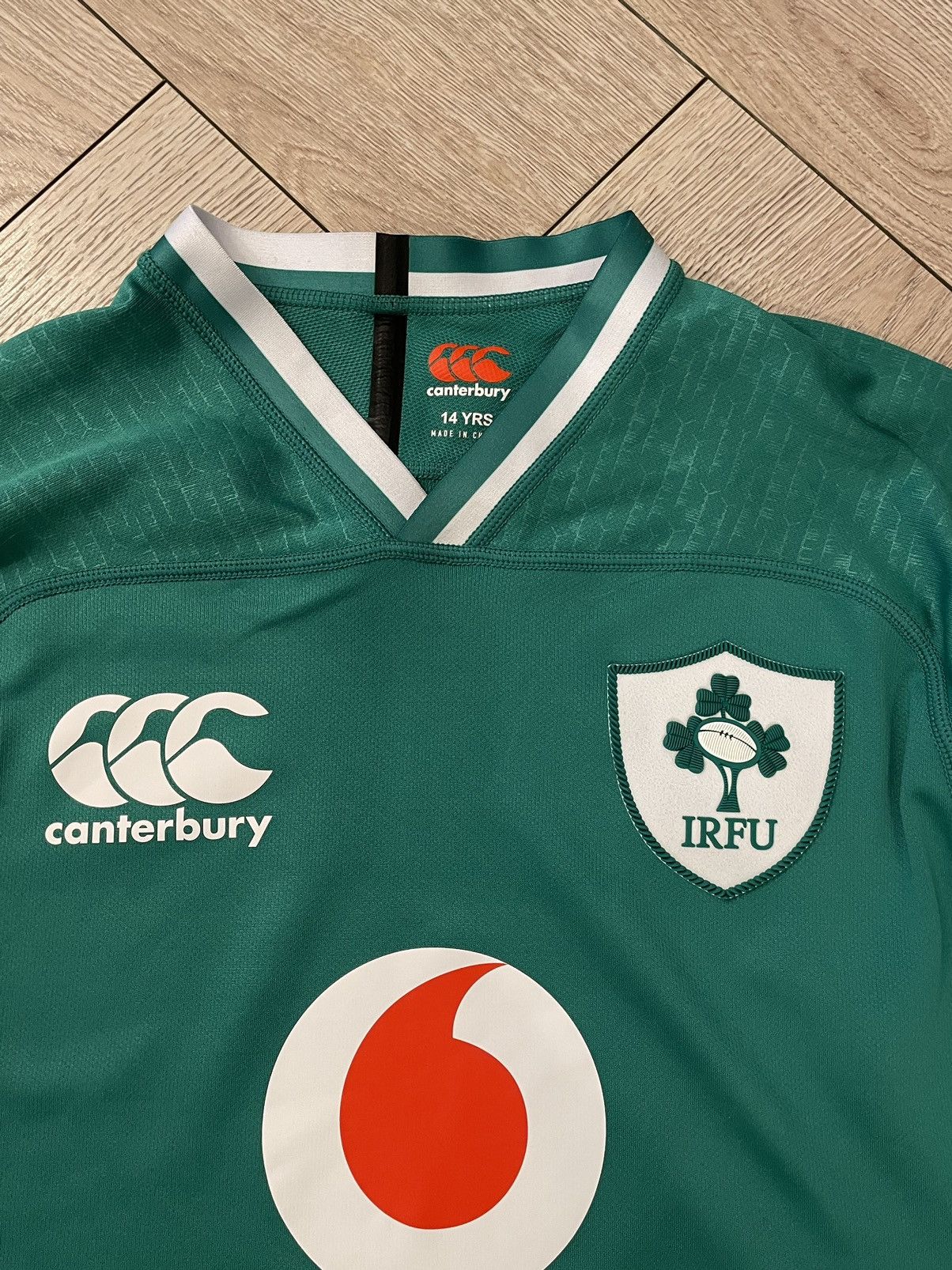 Canterbury of New Zealand Genuine Ireland IRFU Home Mens Rugby Pro Jersey Size US S / EU 44-46 / 1 - 3 Thumbnail
